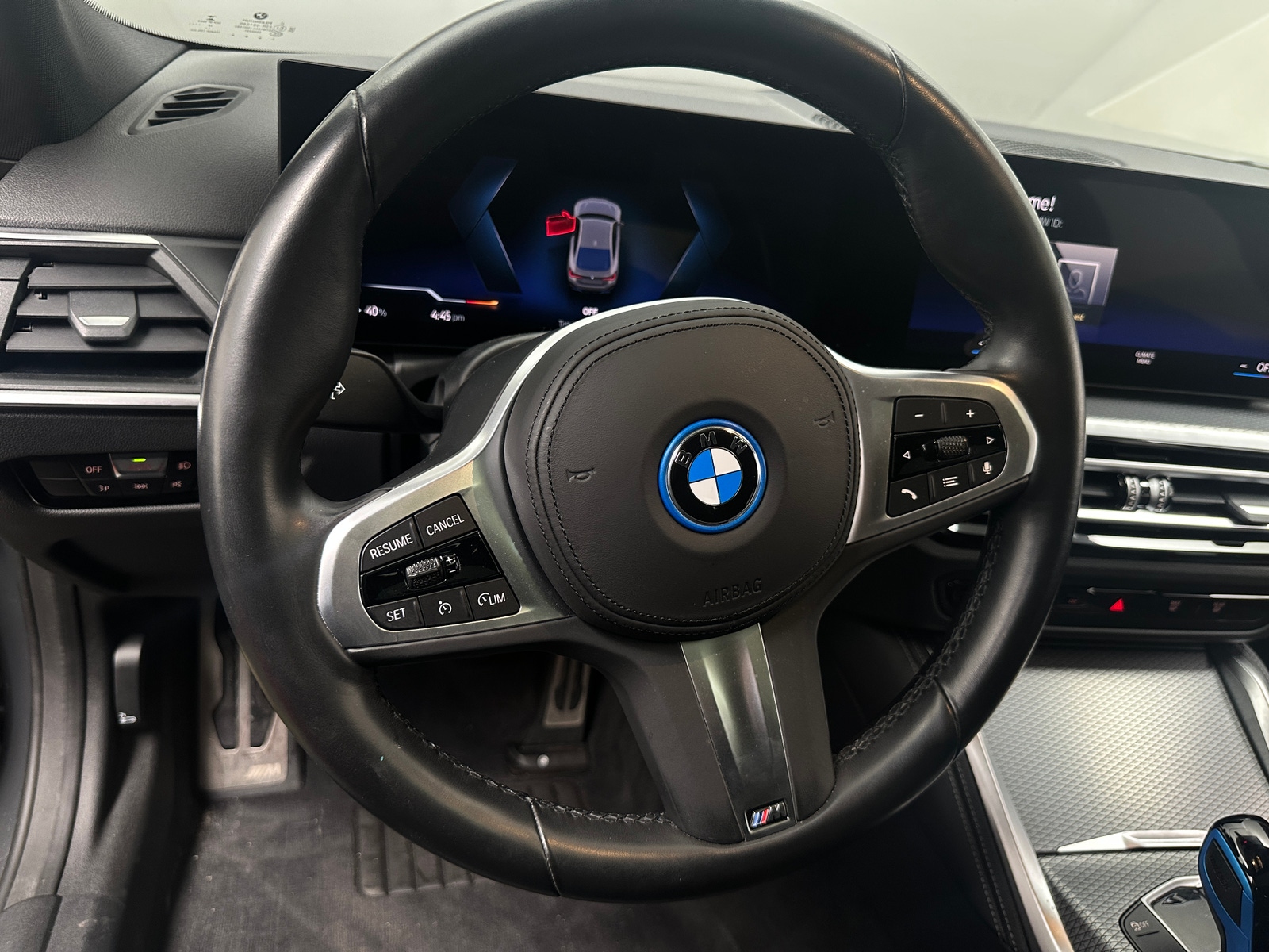 Thumbnail: 2023 BMW i4 - 4