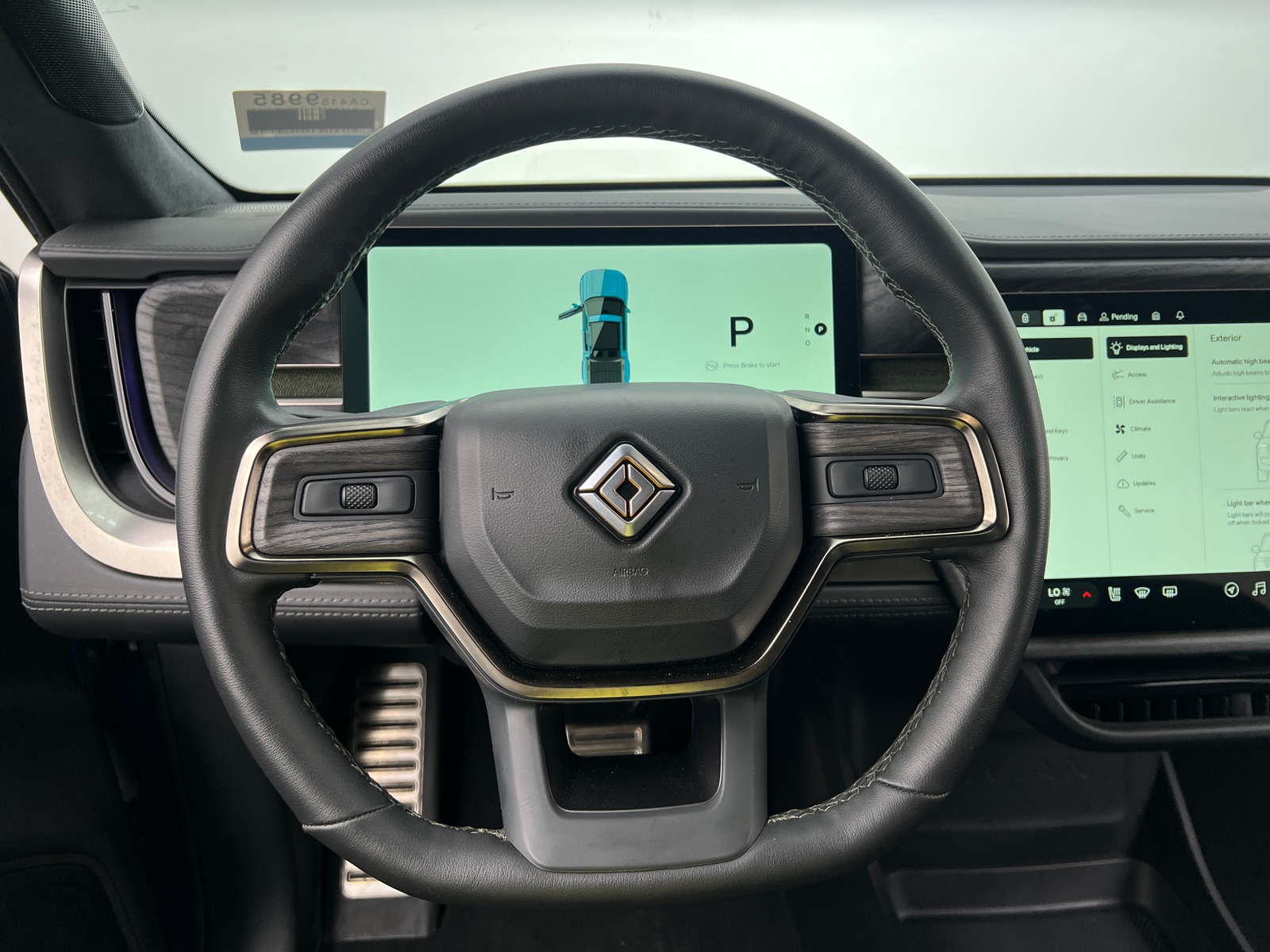 Thumbnail: 2022 Rivian R1T - 4