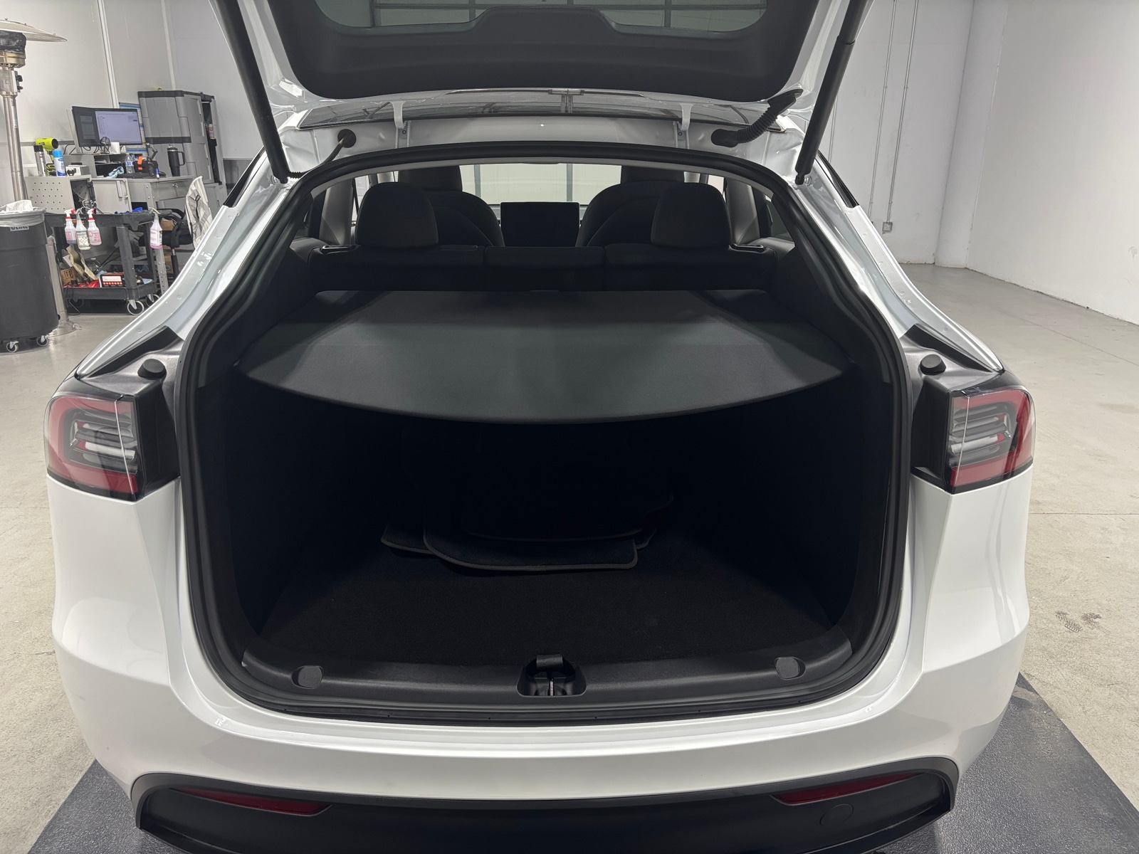 Thumbnail: 2024 Tesla Model Y - 6