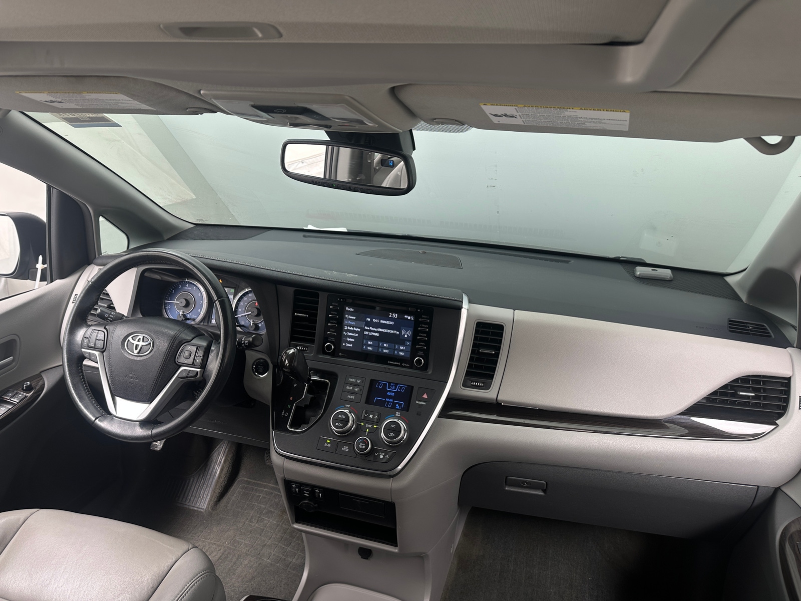 Thumbnail: 2018 Toyota Sienna - 2