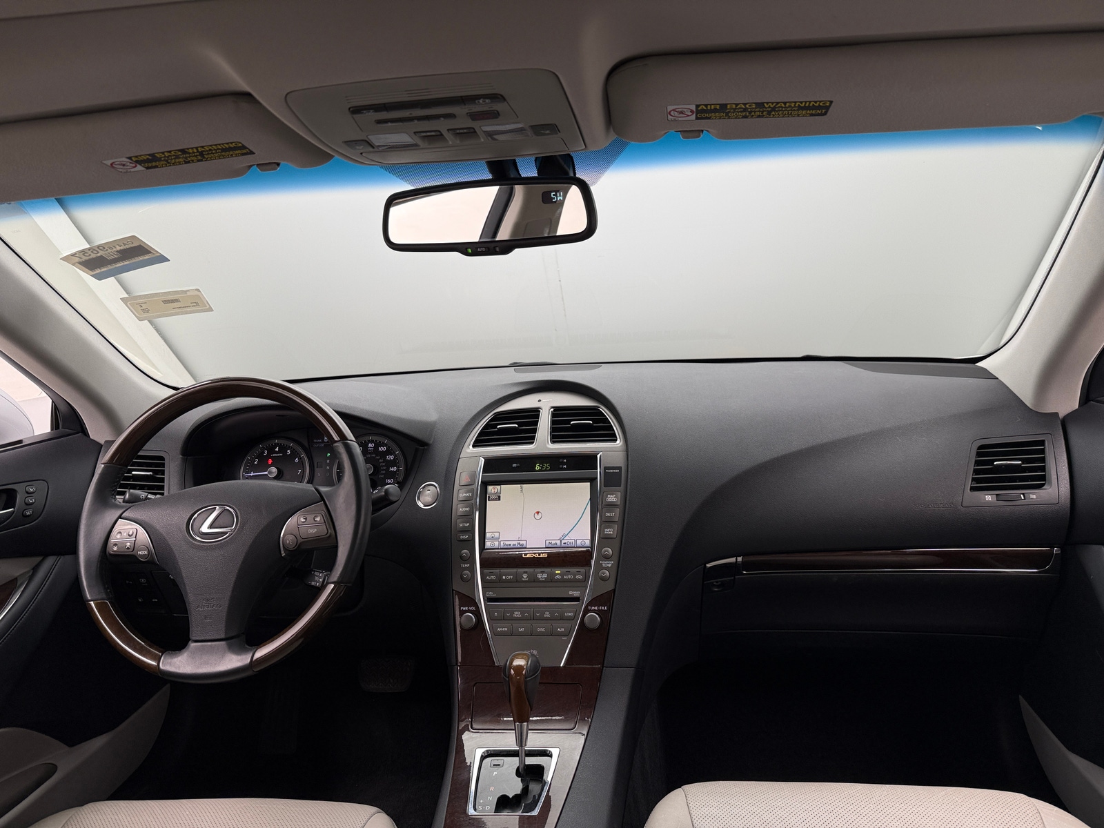 Thumbnail: 2010 Lexus ES - 2