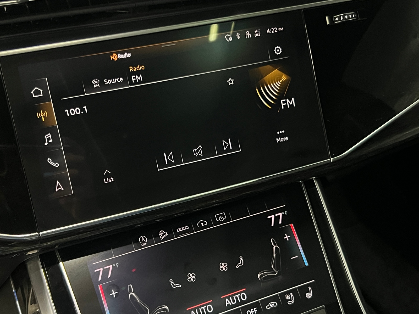 Thumbnail: 2021 Audi Q8 - 3