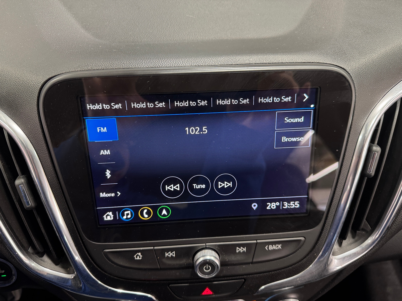 Thumbnail: 2019 Chevrolet Equinox - 4