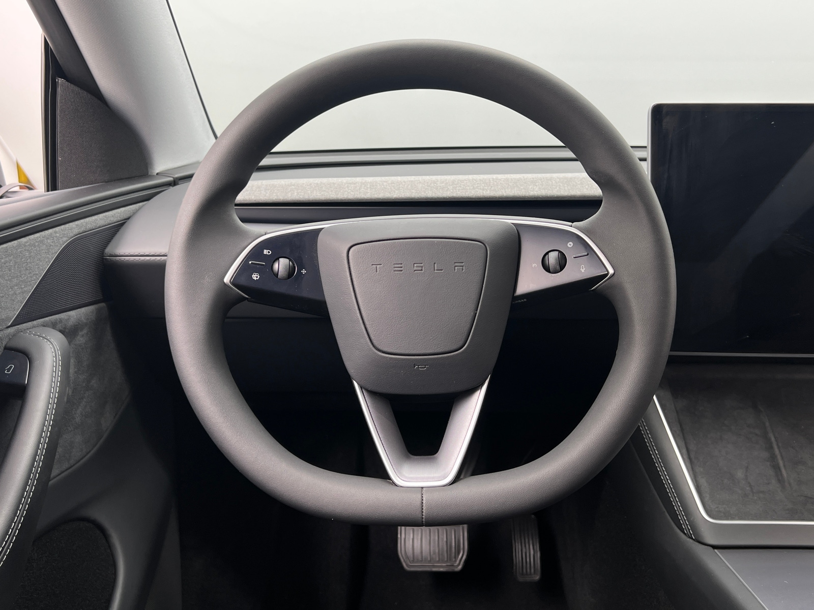 Thumbnail: 2026 Tesla Model Y - 3