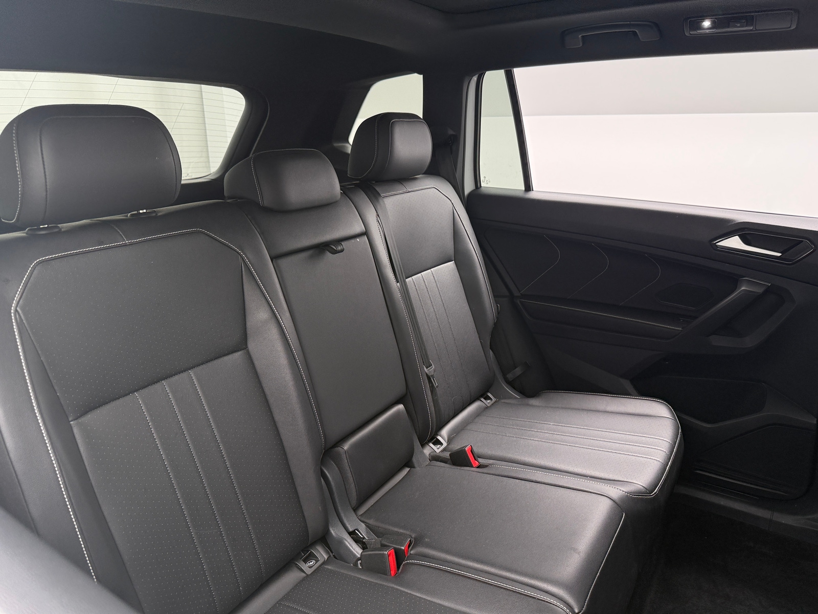 Thumbnail: 2024 Volkswagen Tiguan - 5