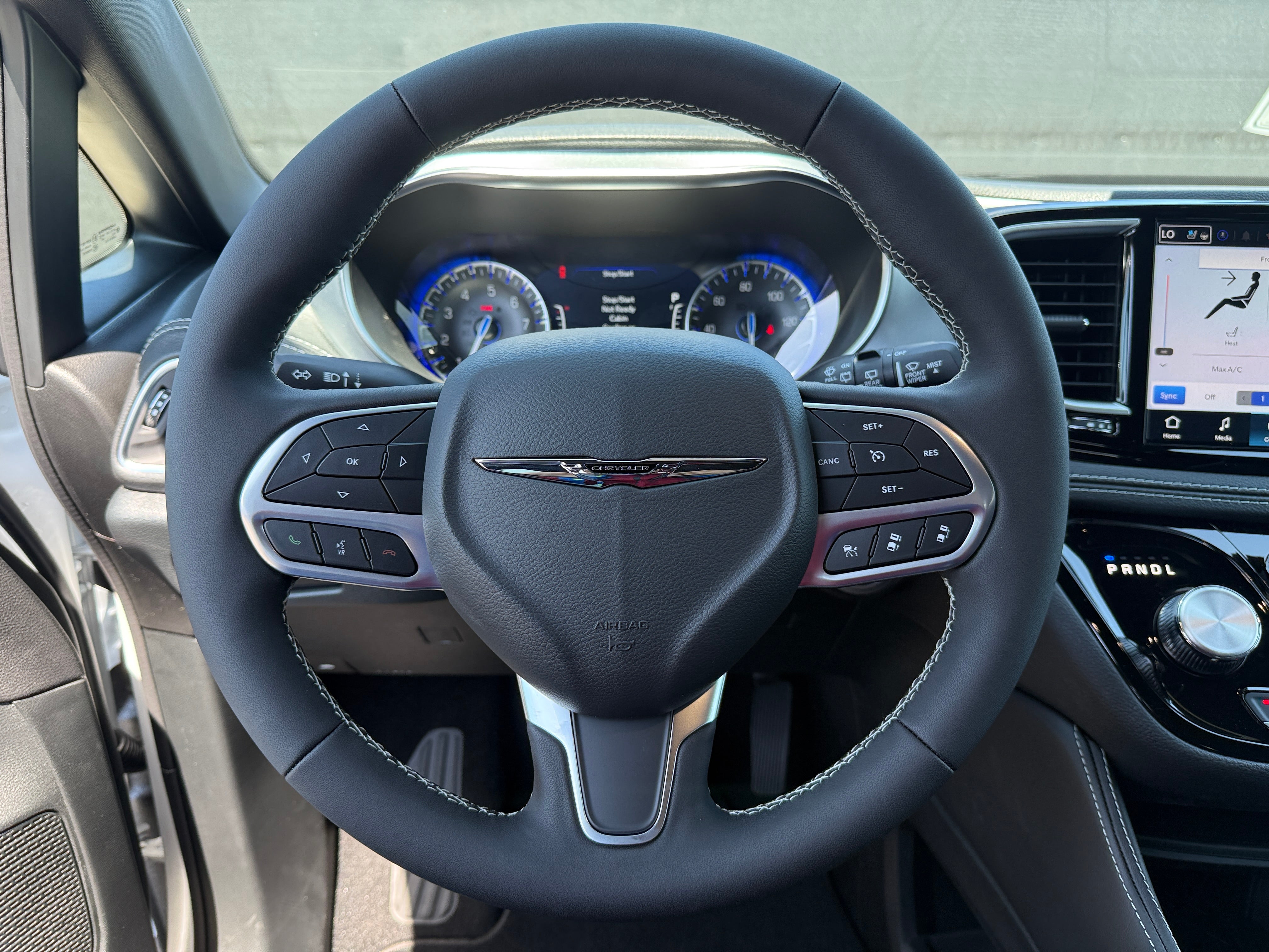 2026 Chrysler Pacifica Limited AWD's photo