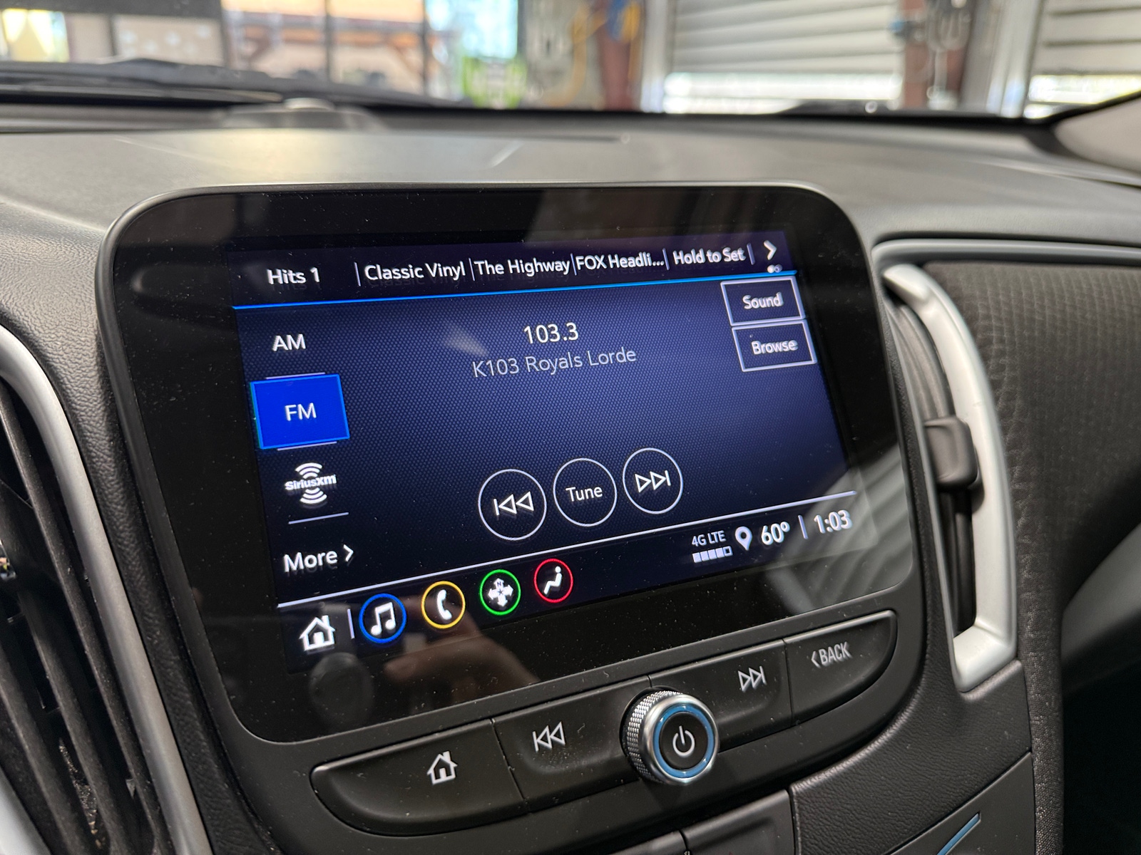 Thumbnail: 2023 Chevrolet Malibu - 4