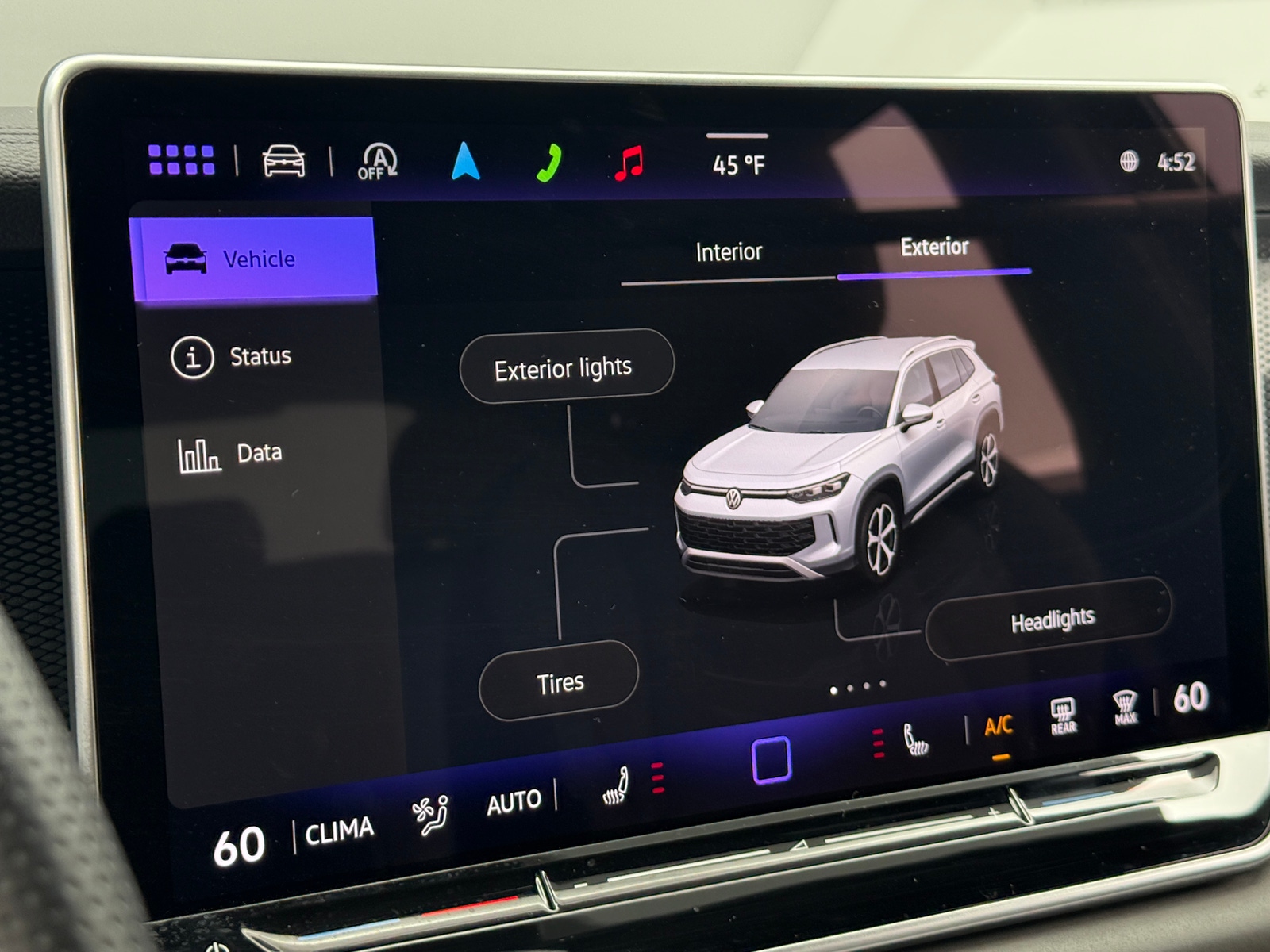 Thumbnail: 2025 Volkswagen Tiguan - 3