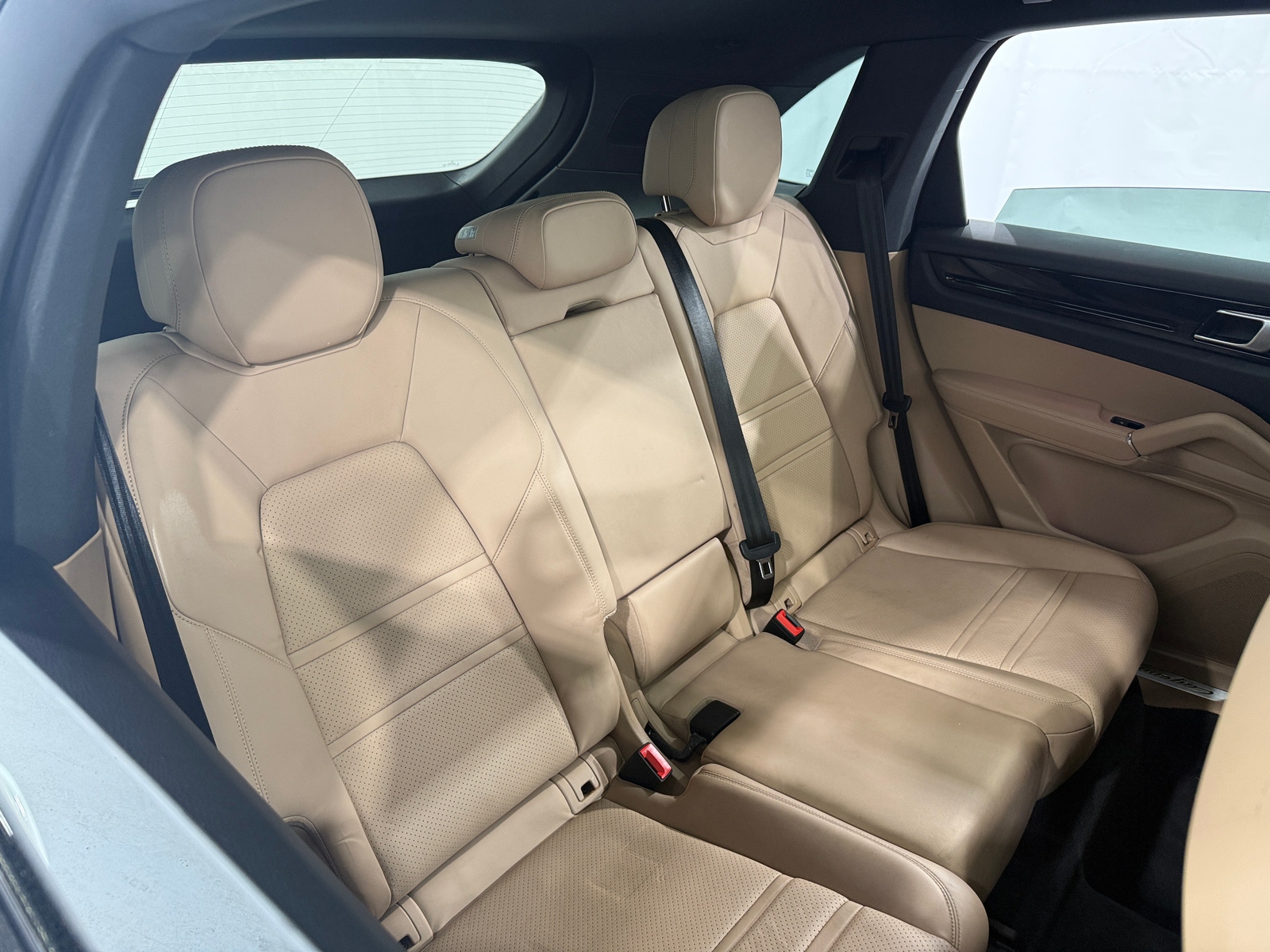 Thumbnail: 2022 Porsche Cayenne - 5