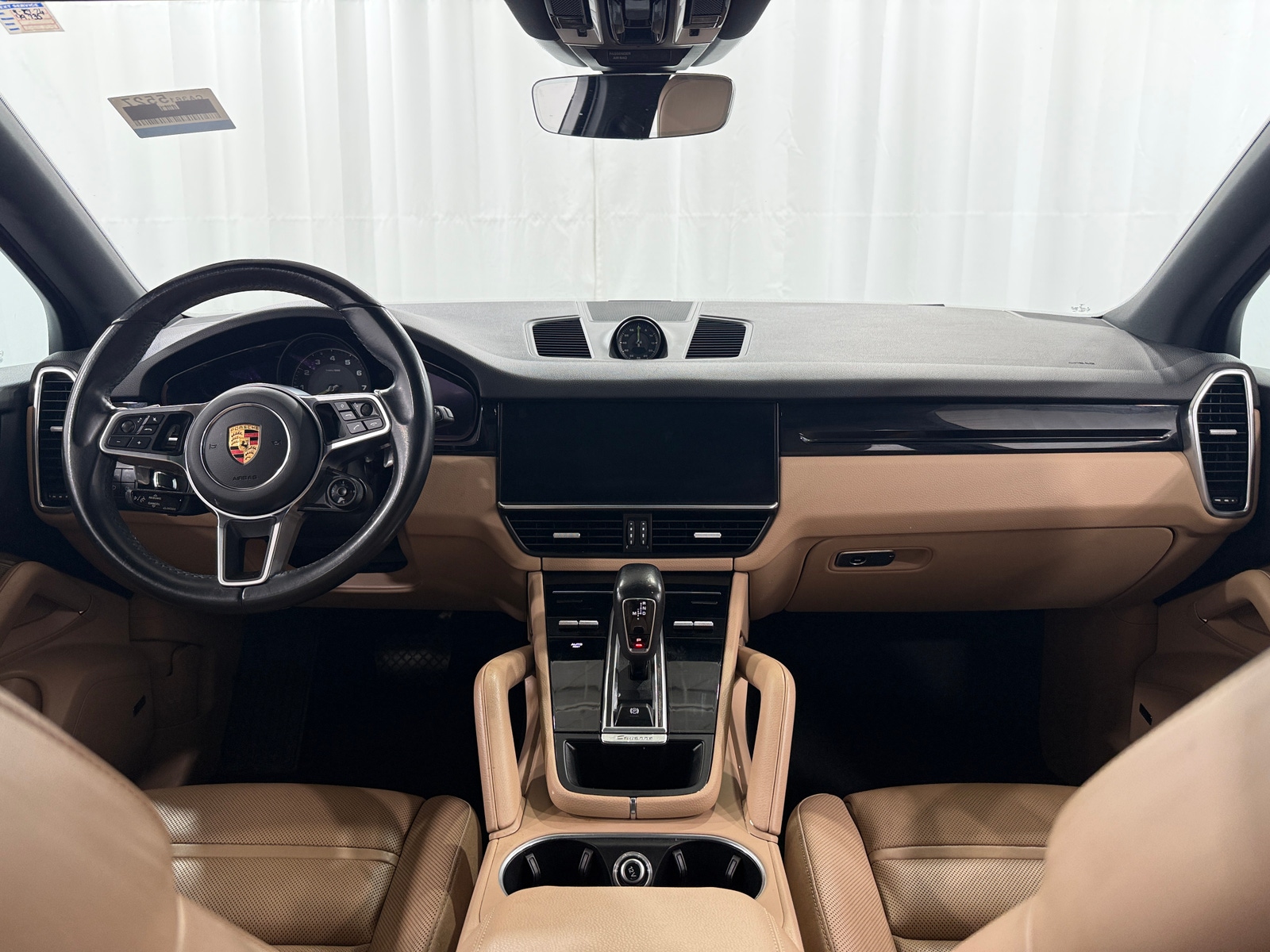 Thumbnail: 2022 Porsche Cayenne - 2