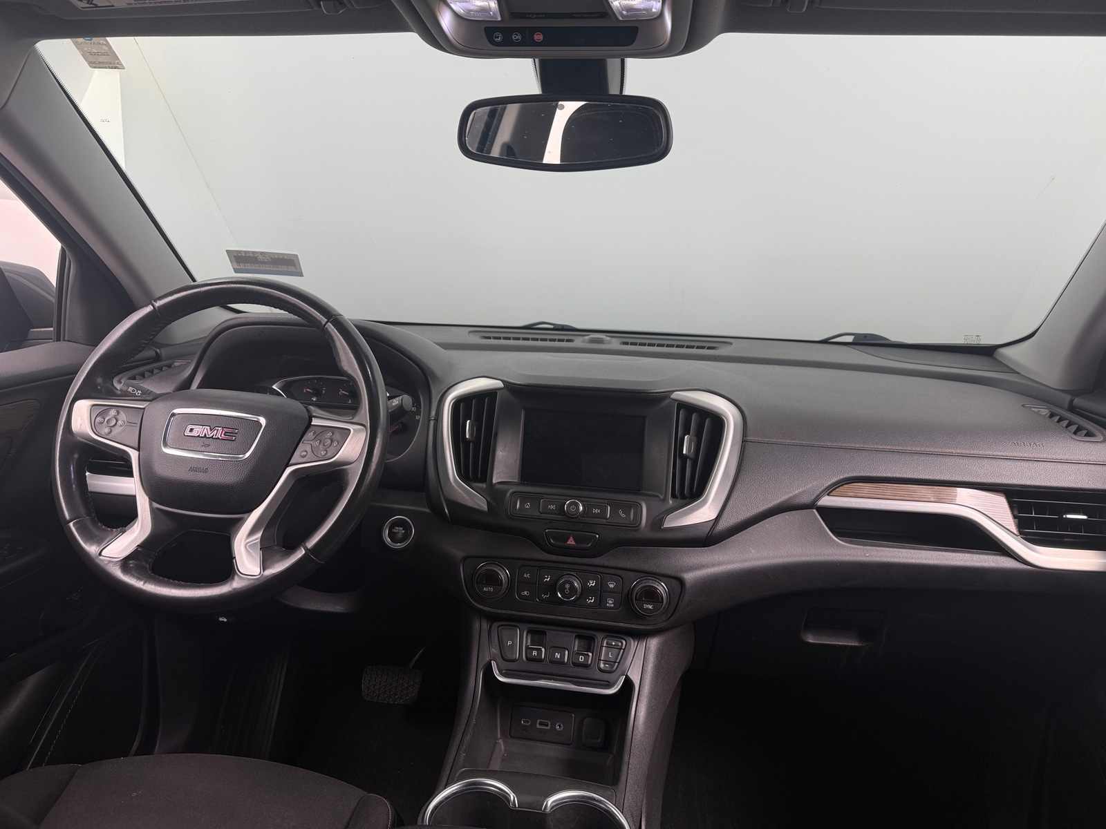 Thumbnail: 2019 GMC Terrain - 3