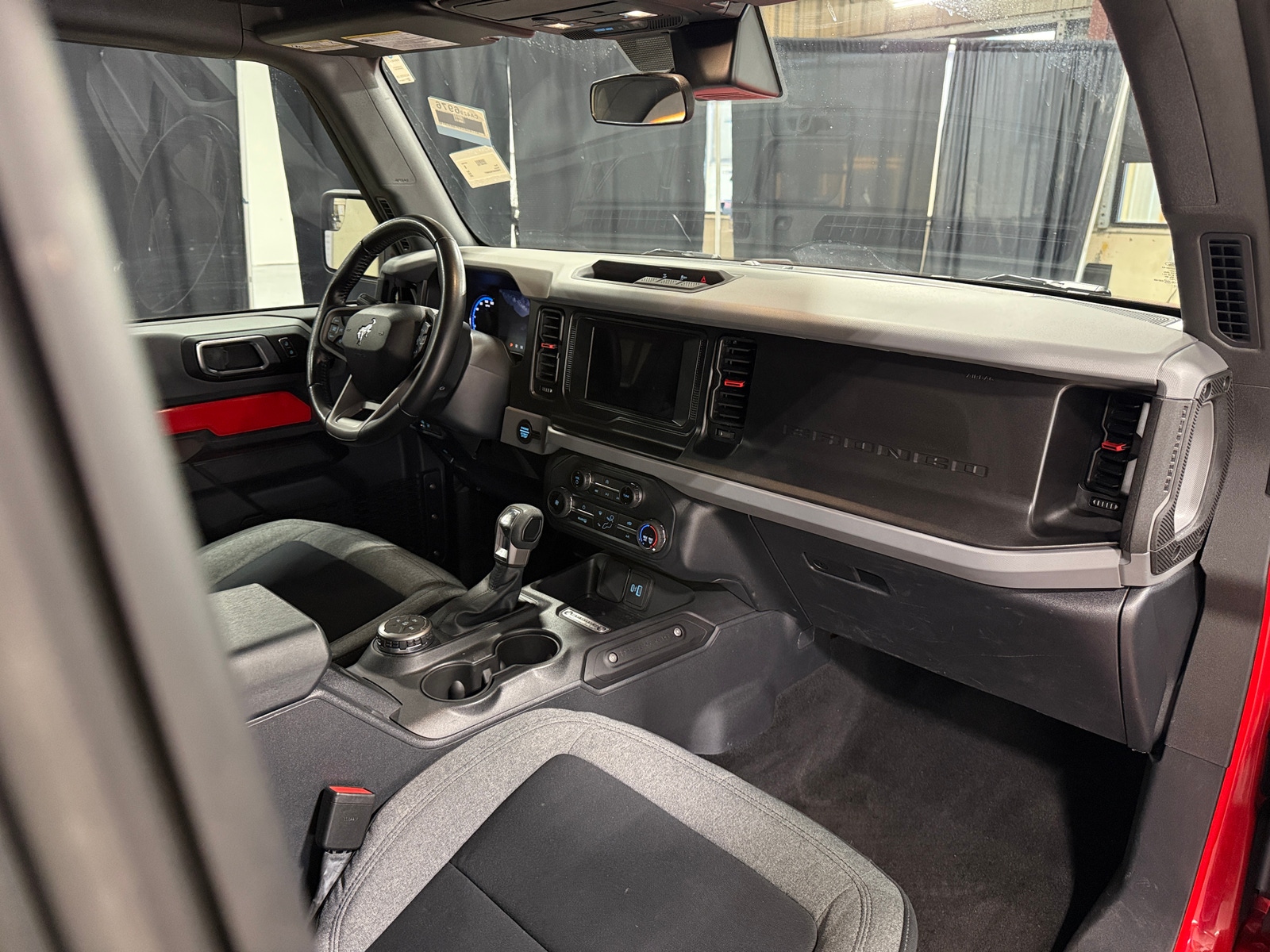 Thumbnail: 2022 Ford Bronco - 3