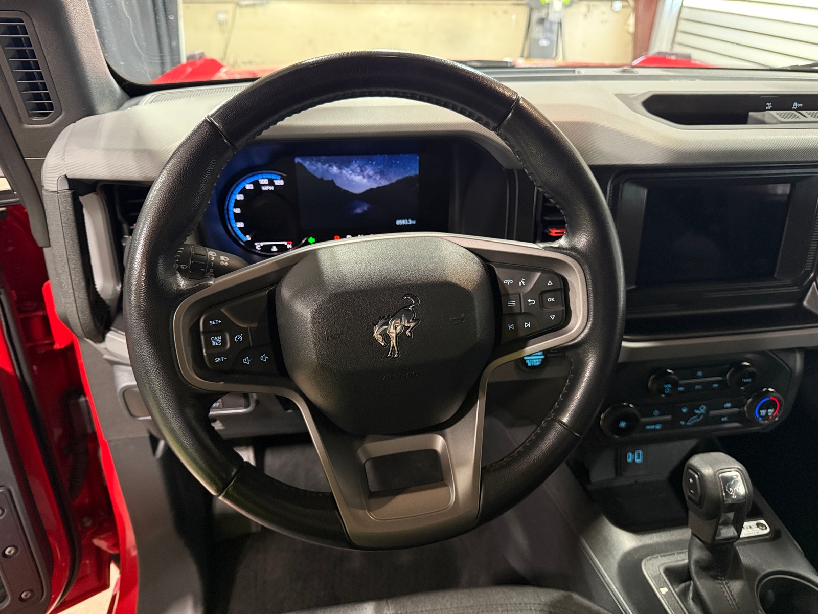 Thumbnail: 2022 Ford Bronco - 5