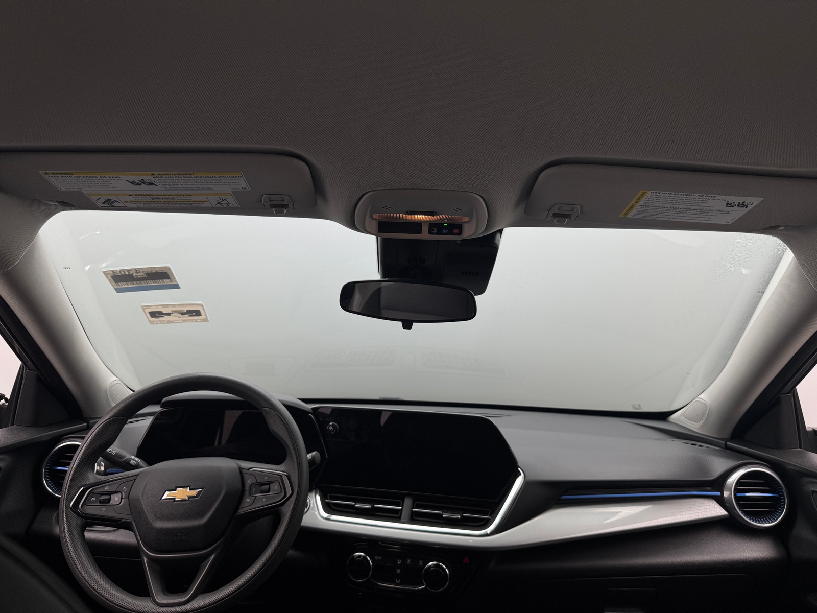 Thumbnail: 2025 Chevrolet Trax - 3