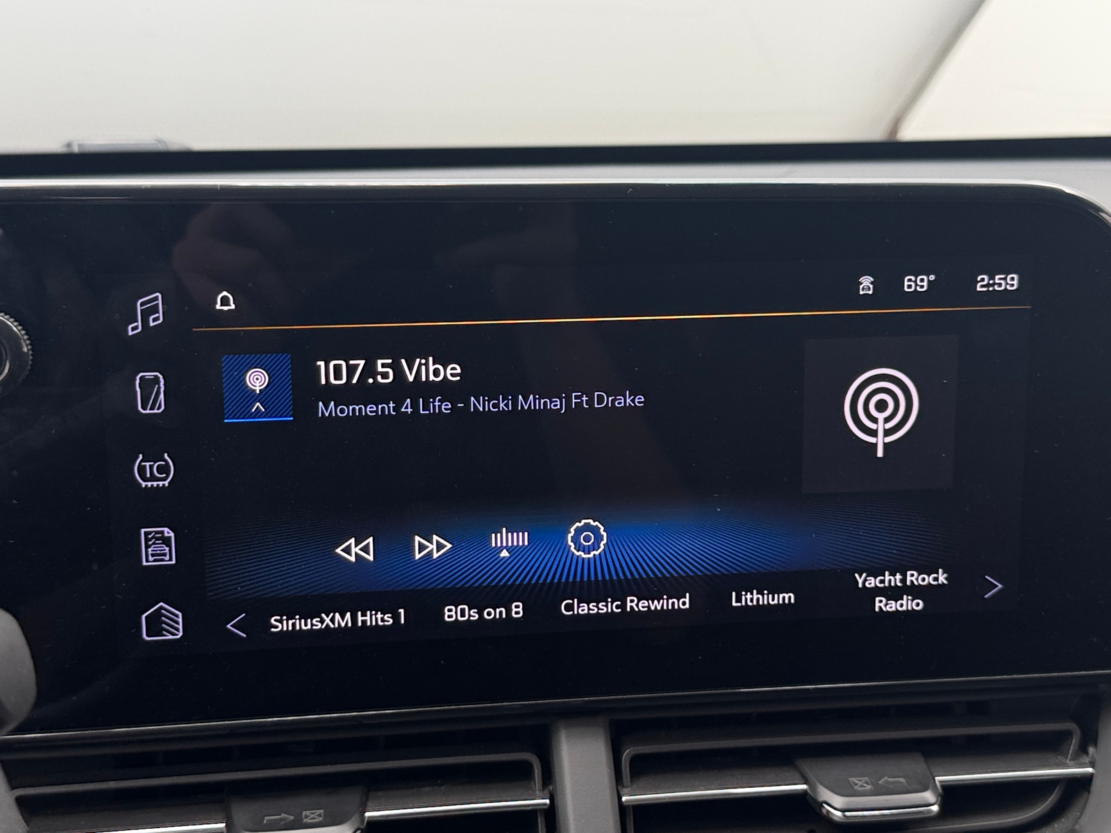 Thumbnail: 2025 Chevrolet Trax - 4