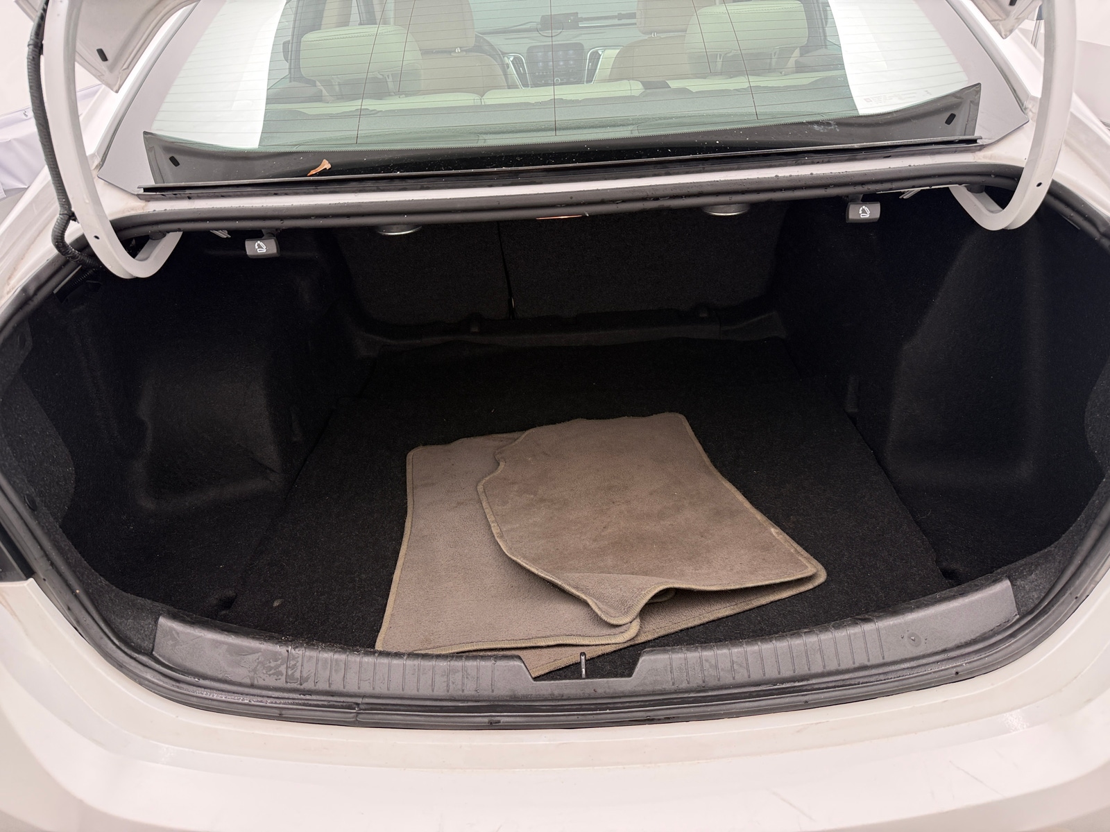 Thumbnail: 2024 Chevrolet Malibu - 6