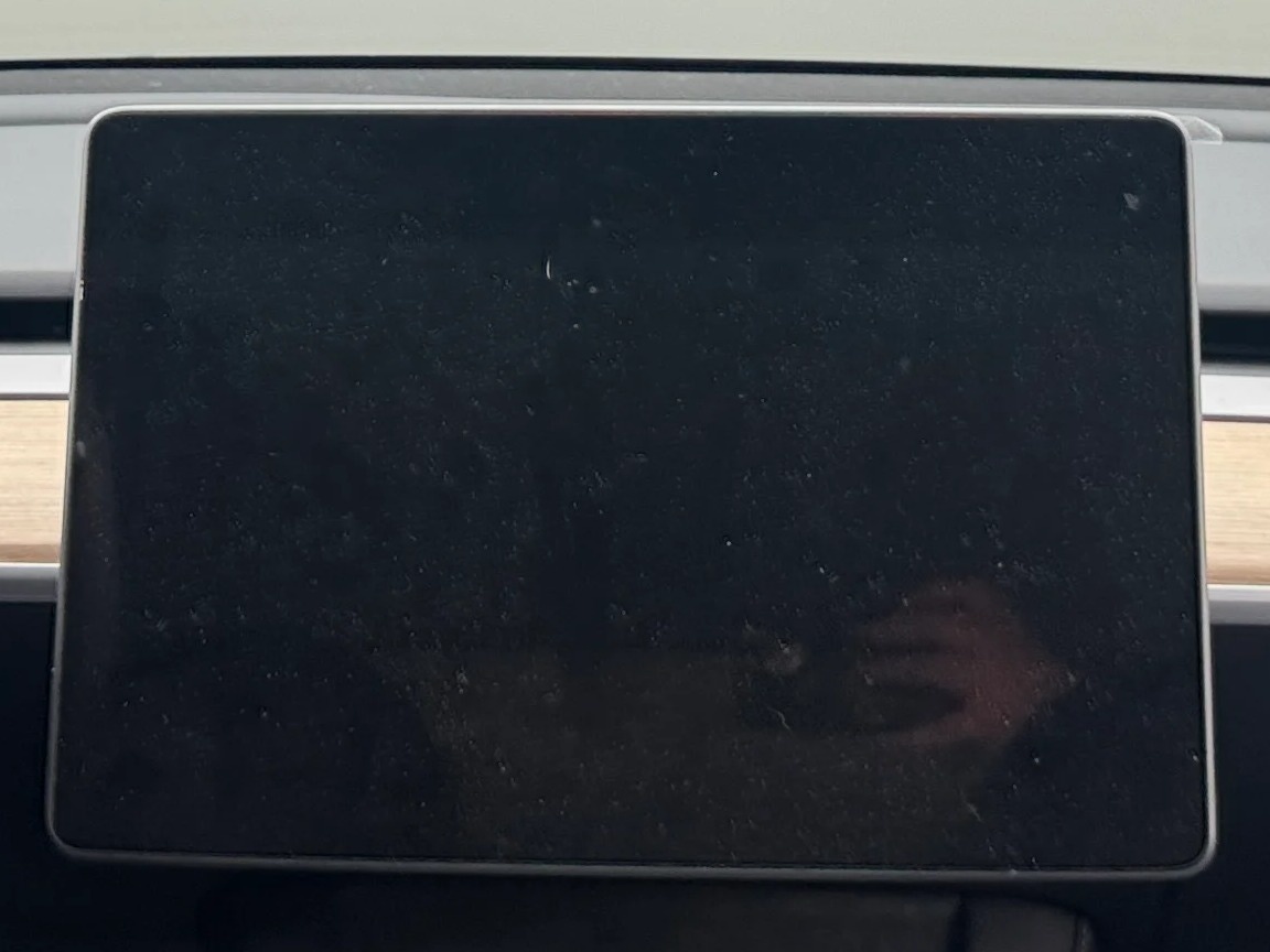 Thumbnail: 2023 Tesla Model Y - 3