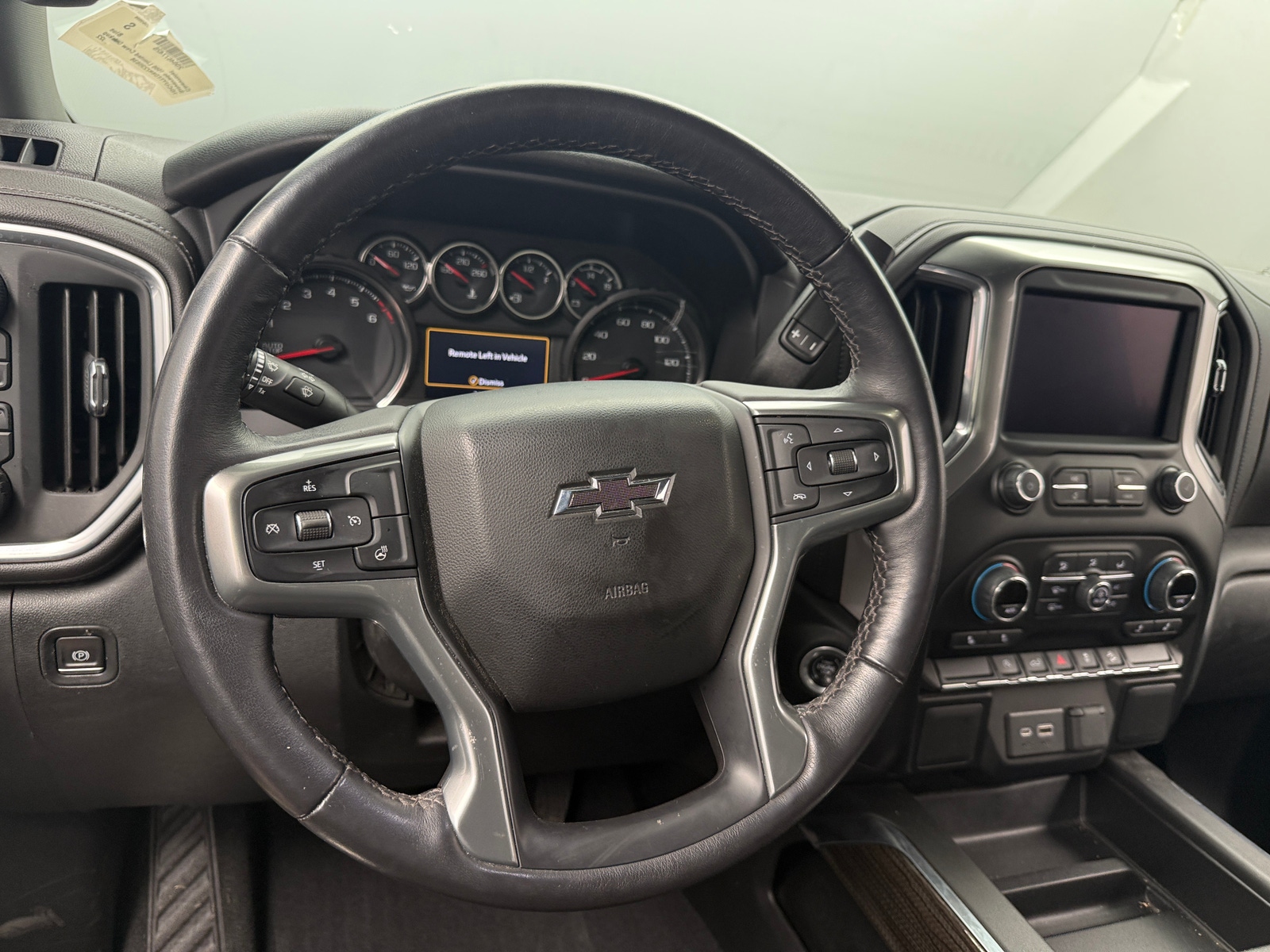 Thumbnail: 2022 Chevrolet Silverado 1500 - 5