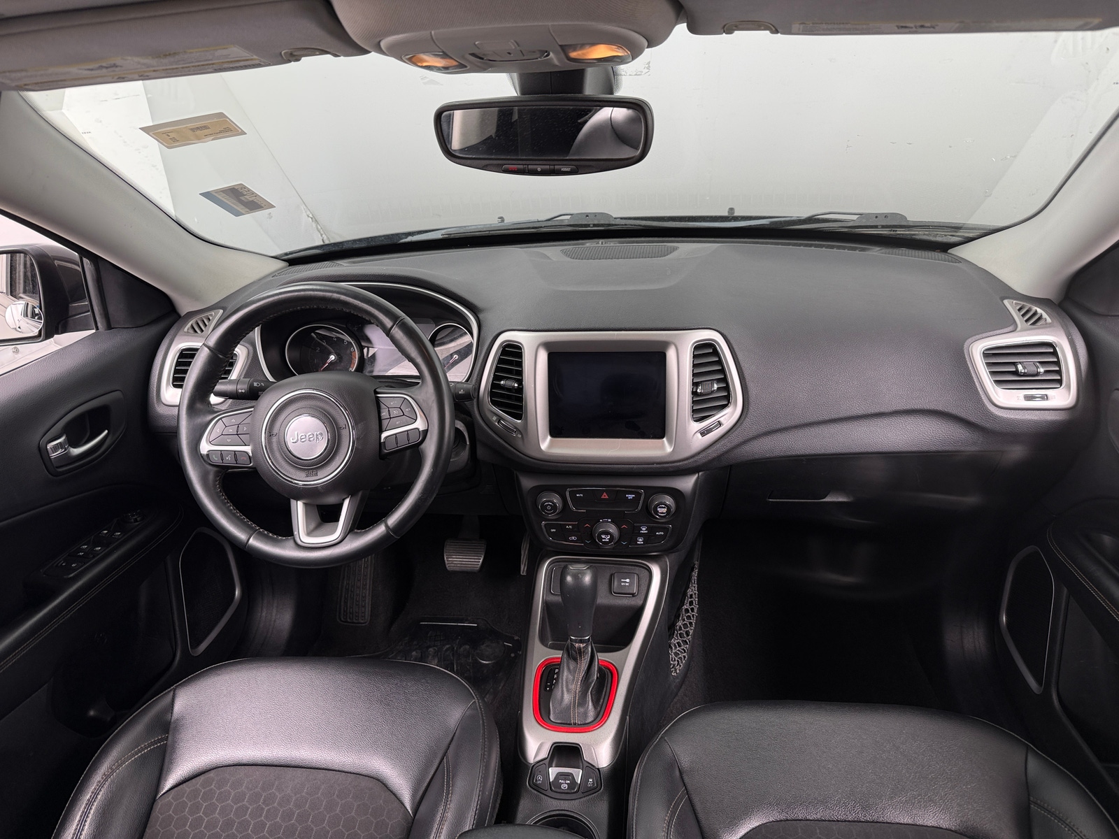 Thumbnail: 2018 Jeep Compass - 3