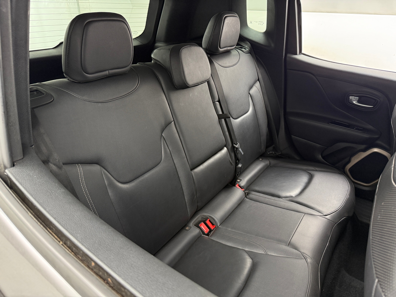 Thumbnail: 2017 Jeep Renegade - 5