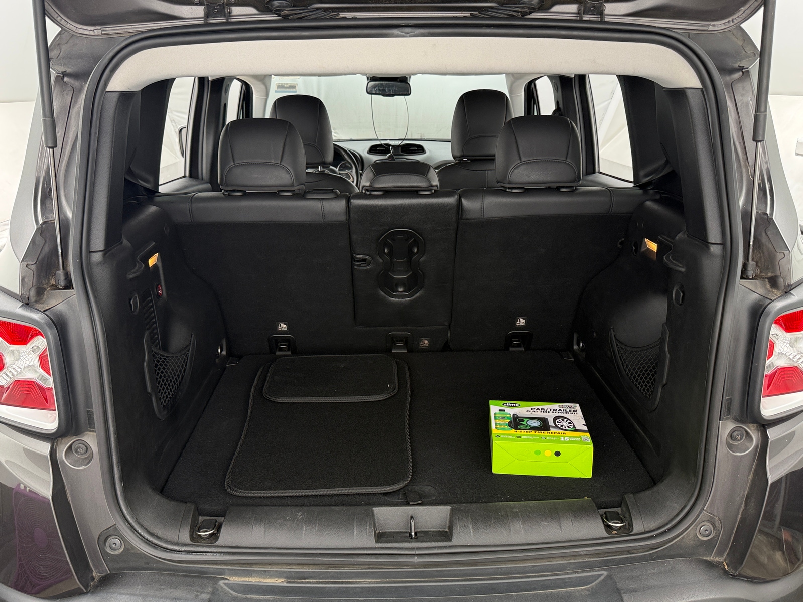 Thumbnail: 2017 Jeep Renegade - 6