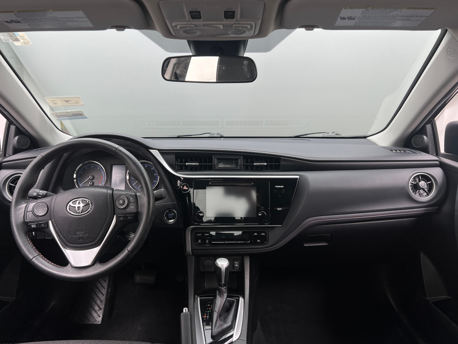 Thumbnail: 2017 Toyota Corolla - 3