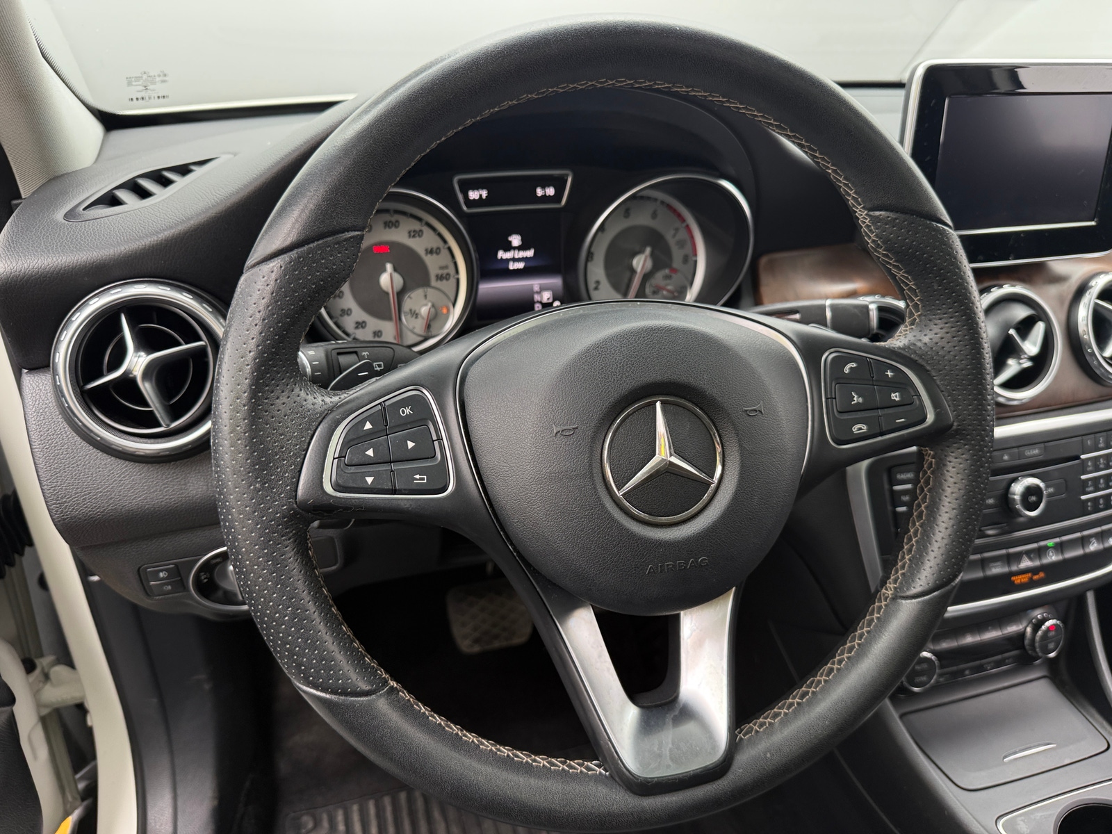 Thumbnail: 2016 Mercedes-Benz GLA - 4