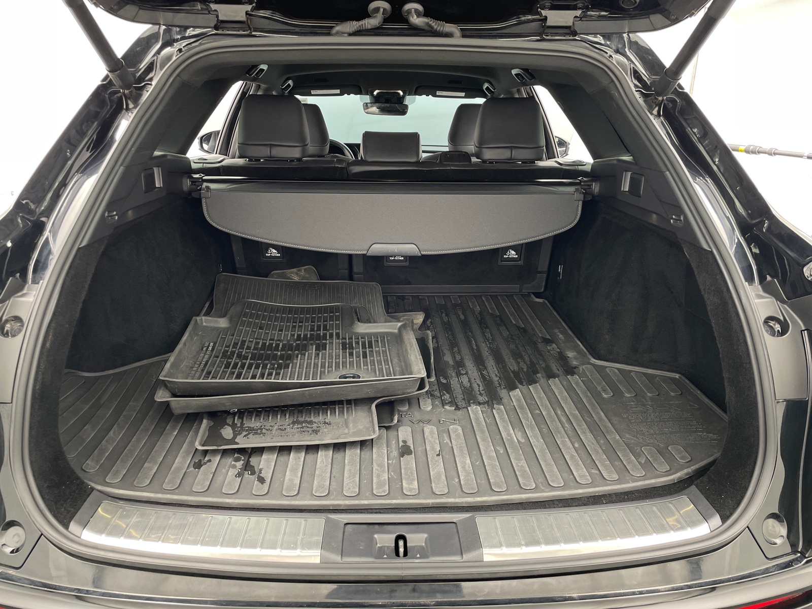 Thumbnail: 2025 Toyota Crown Signia - 6