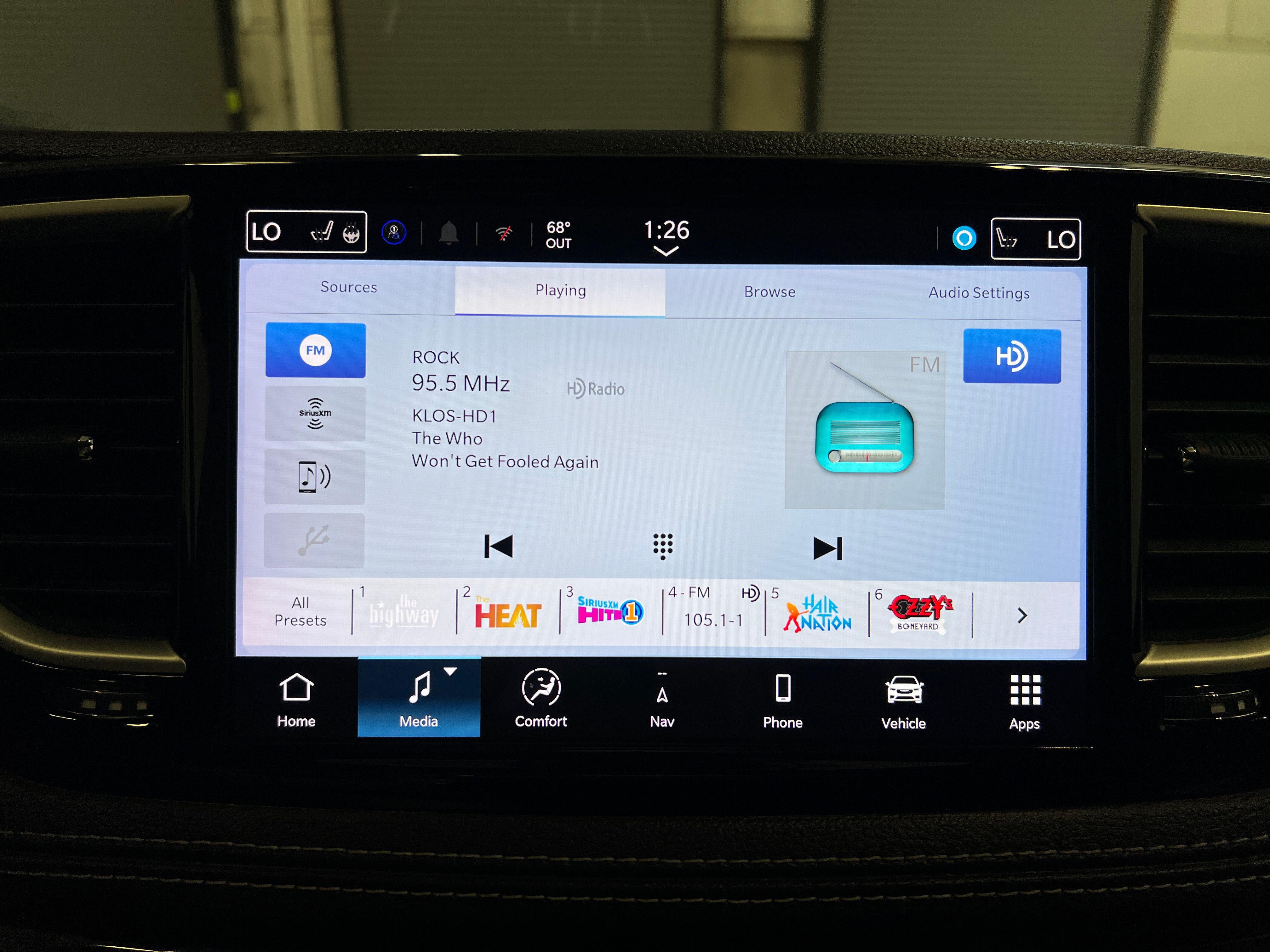 2024 Chrysler Pacifica PHEV Select - Photo 14
