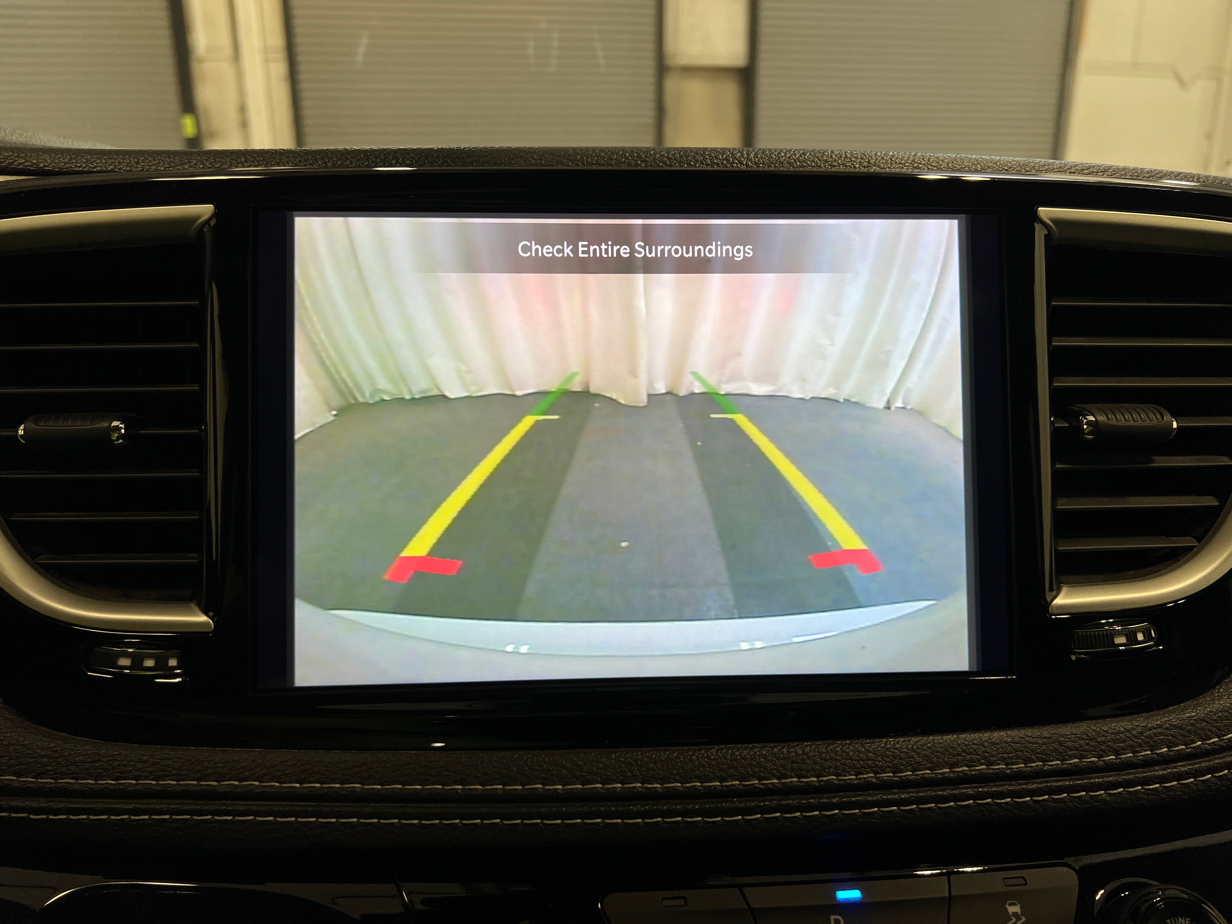 2024 Chrysler Pacifica PHEV Select - Photo 16