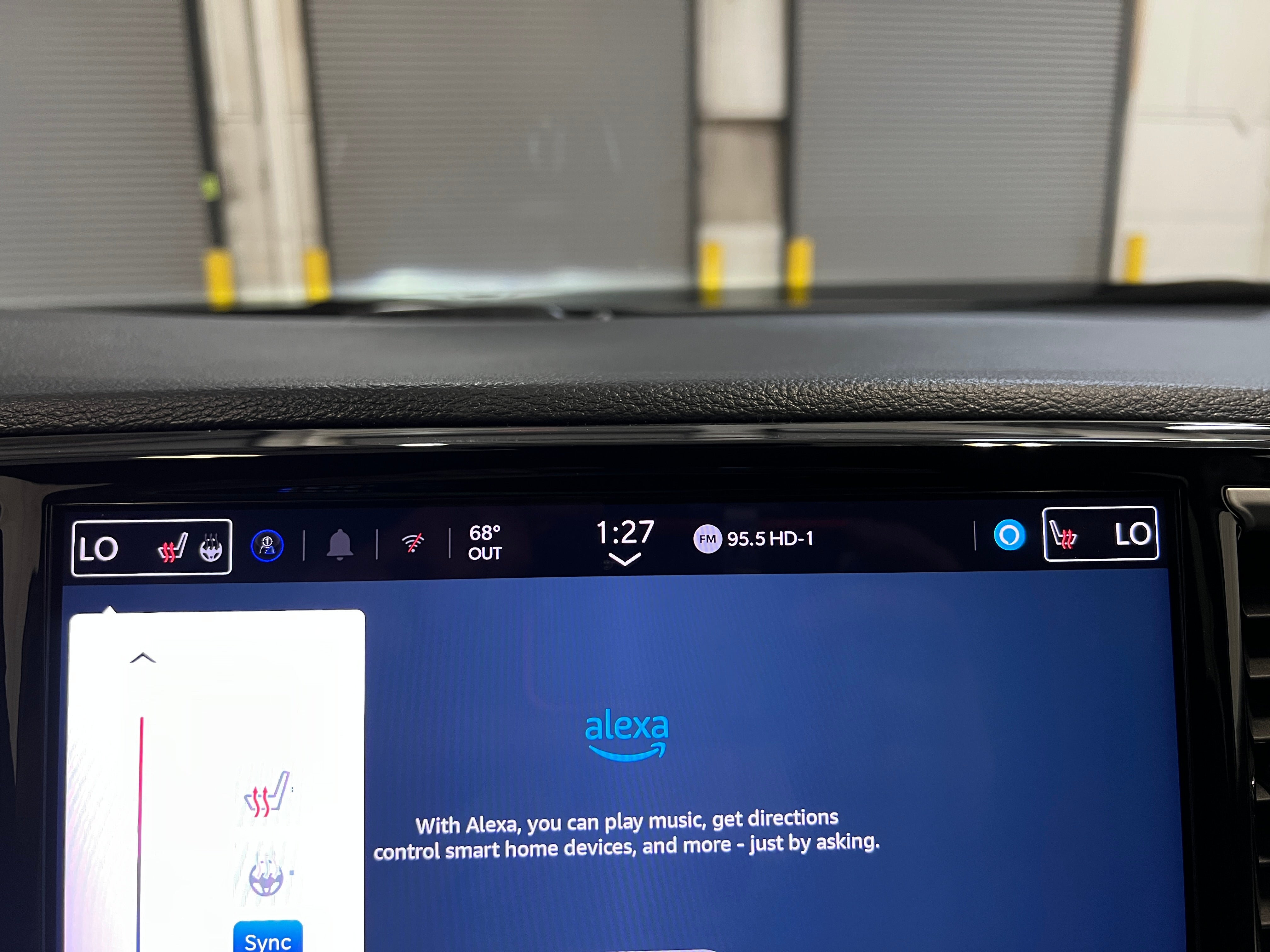 2024 Chrysler Pacifica PHEV Select - Photo 17