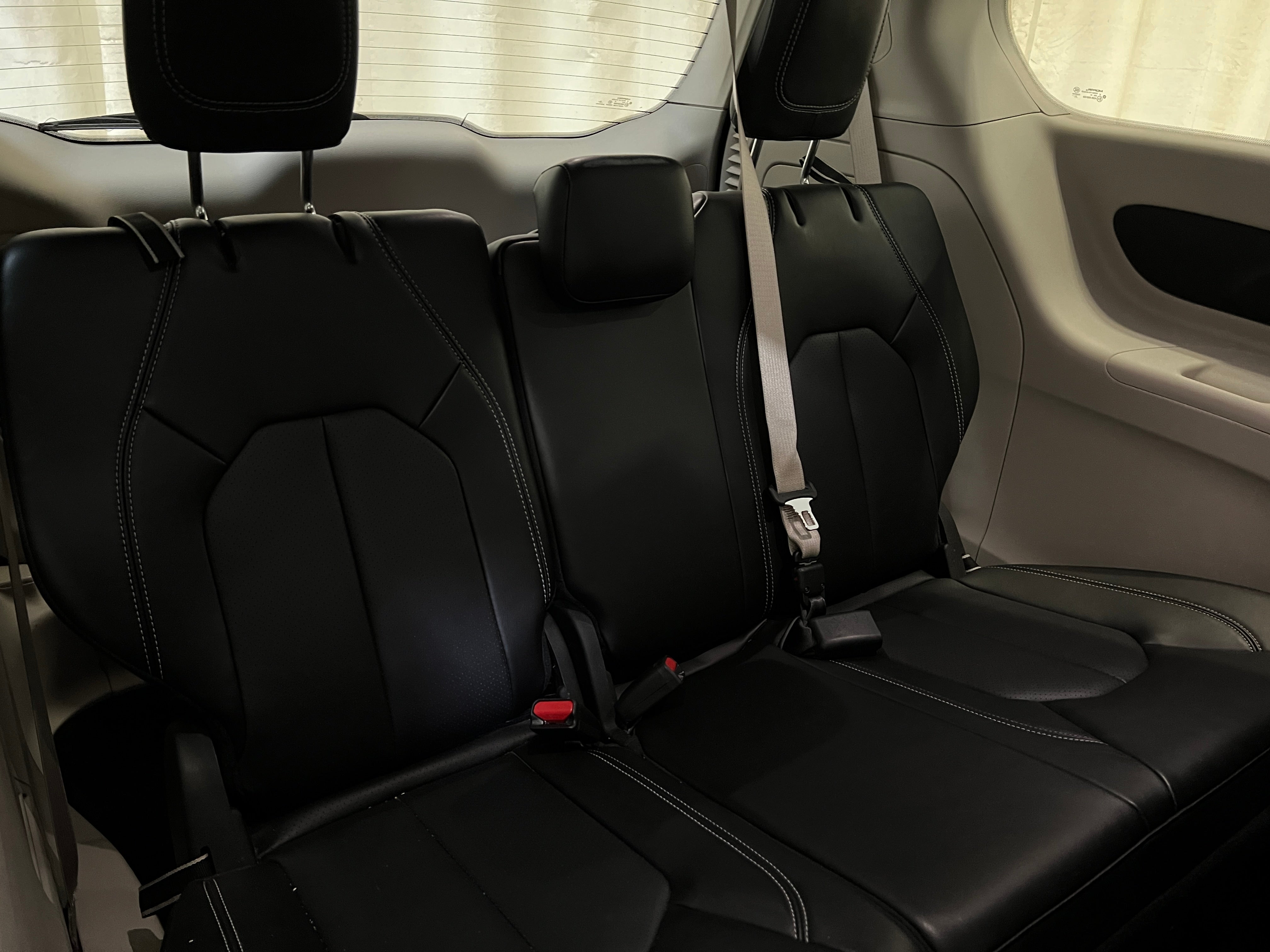 2024 Chrysler Pacifica PHEV Select - Photo 20