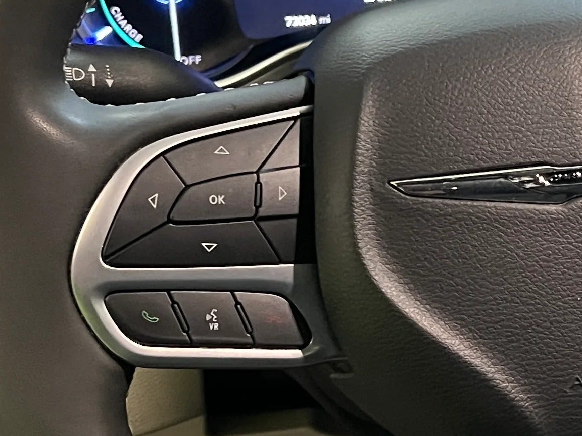2024 Chrysler Pacifica PHEV Select - Photo 24