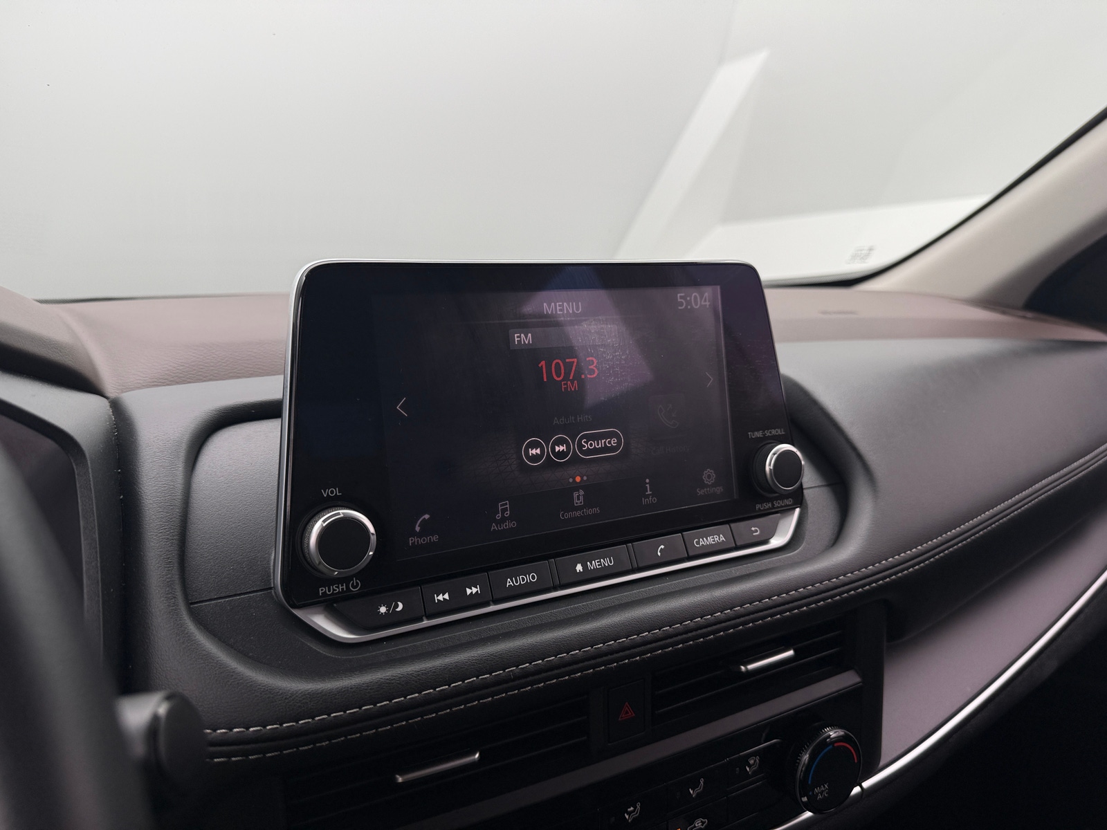 Thumbnail: 2023 Nissan Rogue - 4