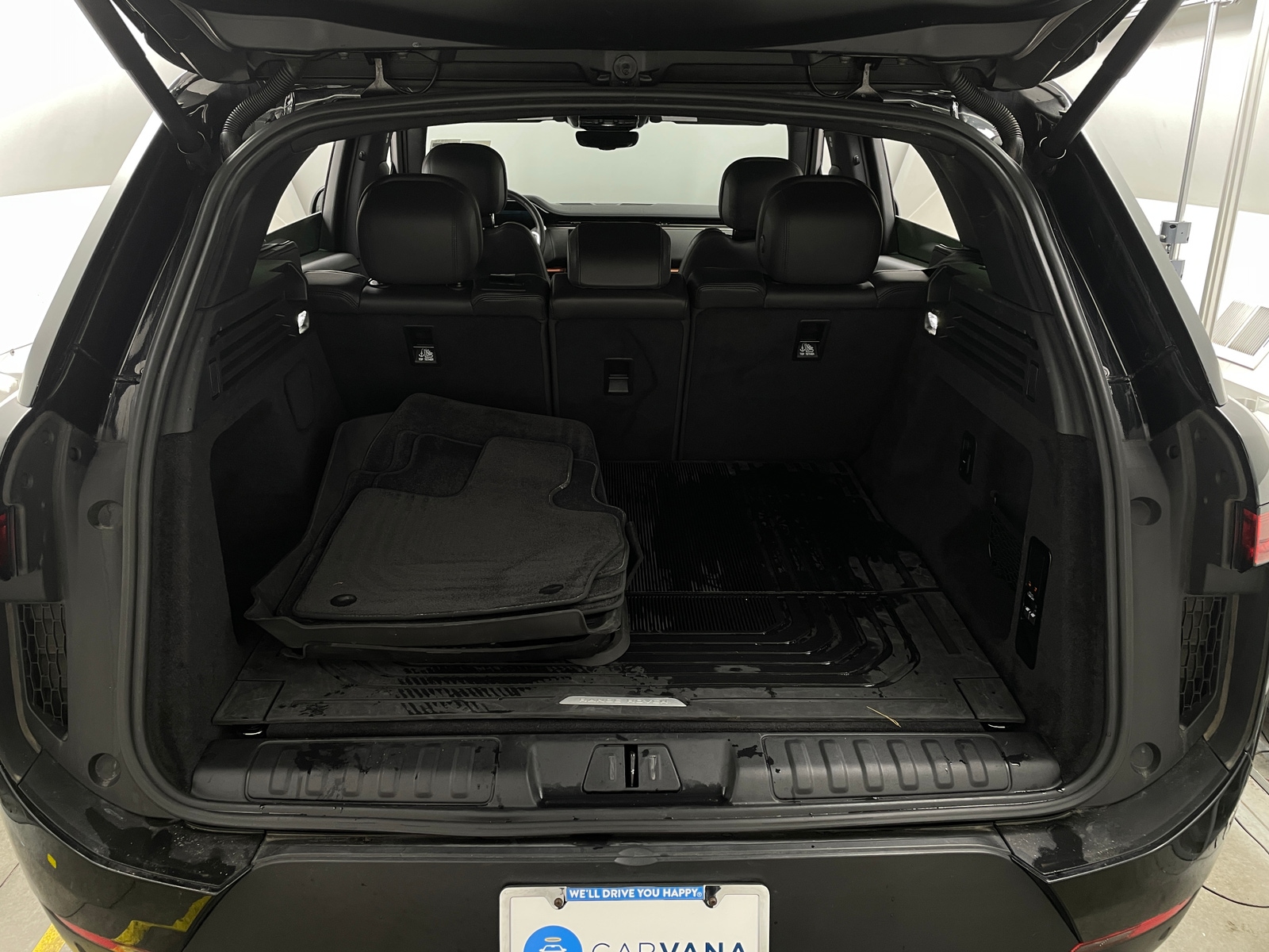 Thumbnail: 2025 Land Rover Range Rover Sport - 6