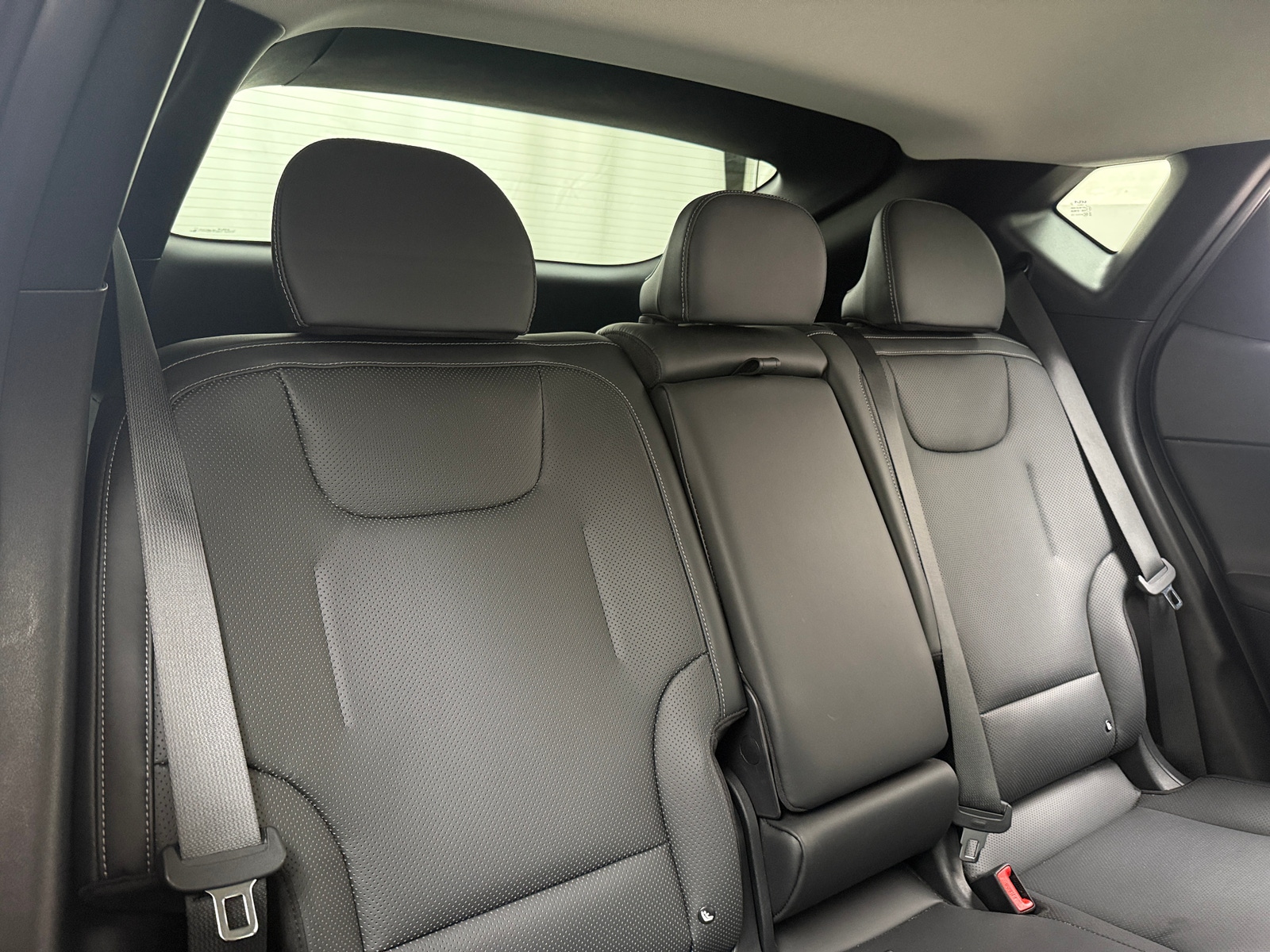 Thumbnail: 2022 Kia EV6 - 5