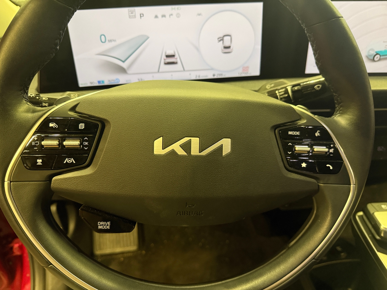 Thumbnail: 2022 Kia EV6 - 4