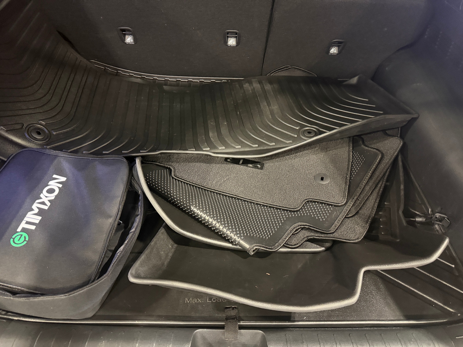 Thumbnail: 2022 Kia EV6 - 6