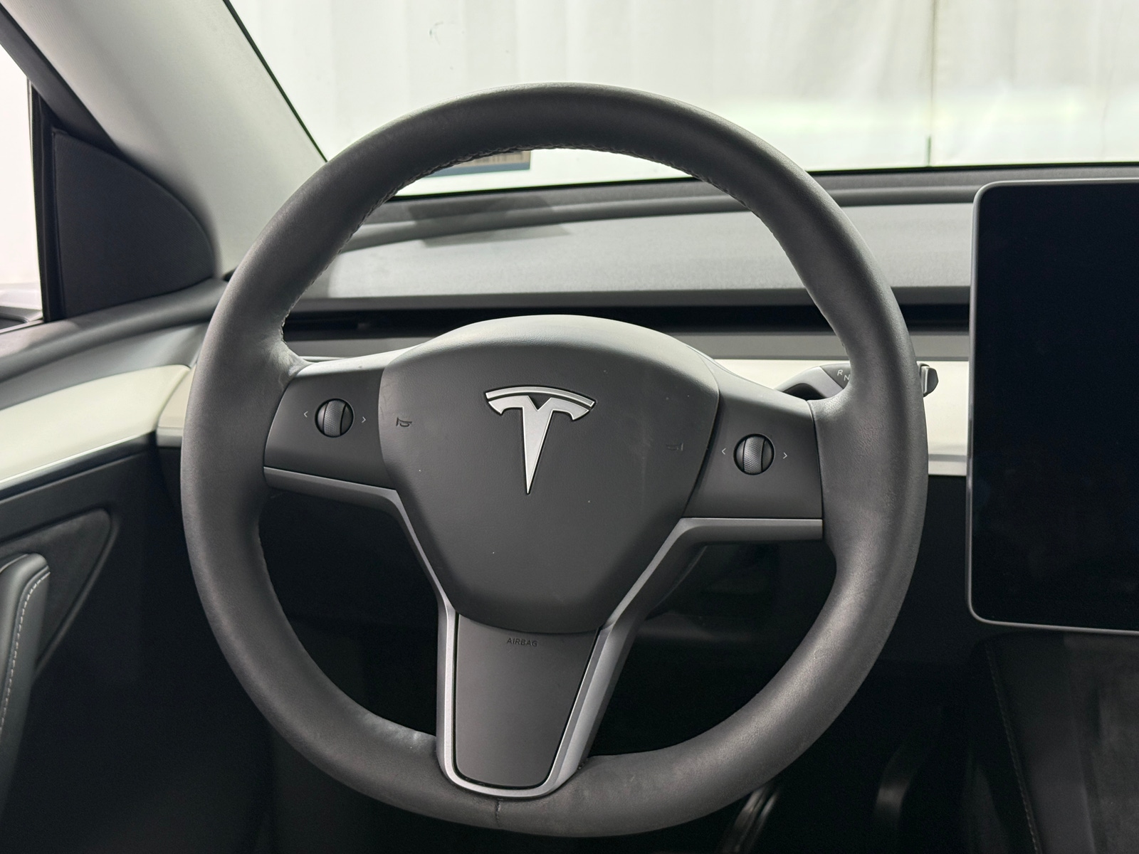 Thumbnail: 2023 Tesla Model Y - 4