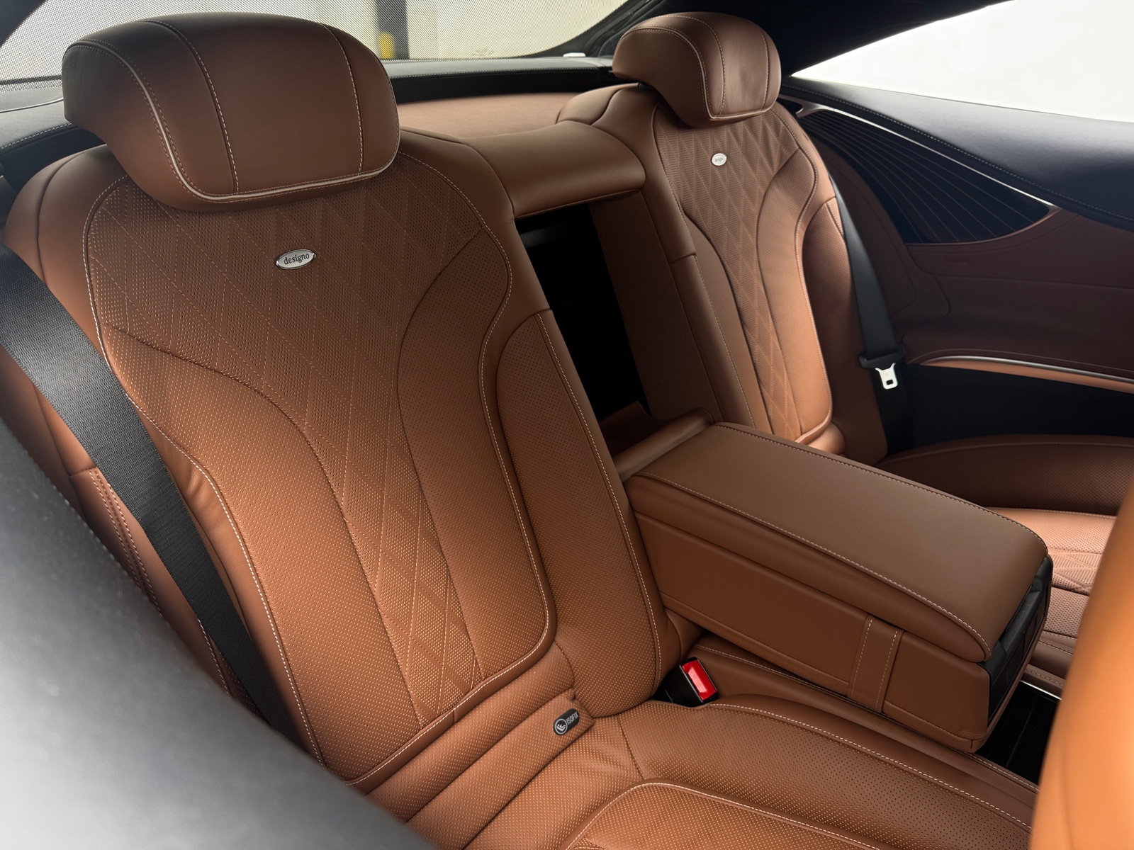 Thumbnail: 2016 Mercedes-Benz S-Class - 4