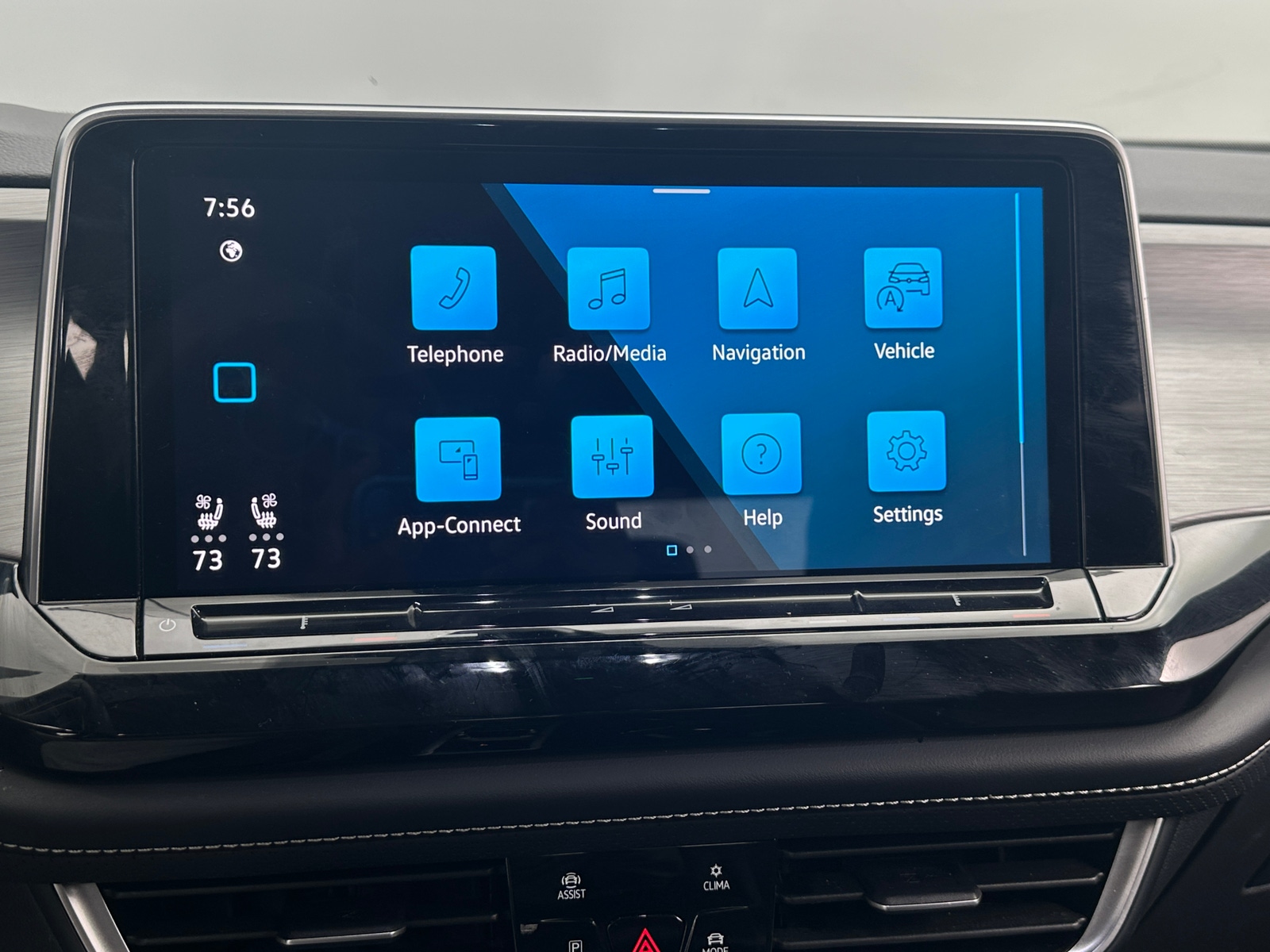 Thumbnail: 2025 Volkswagen Atlas - 3