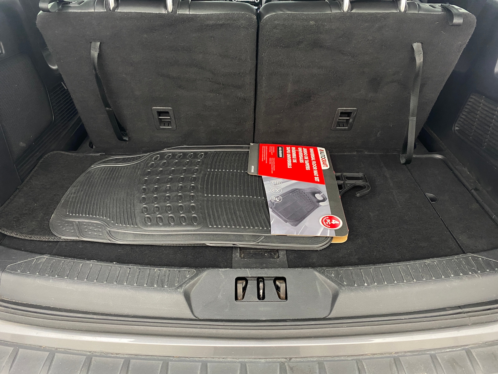 Thumbnail: 2022 Ford Explorer - 6