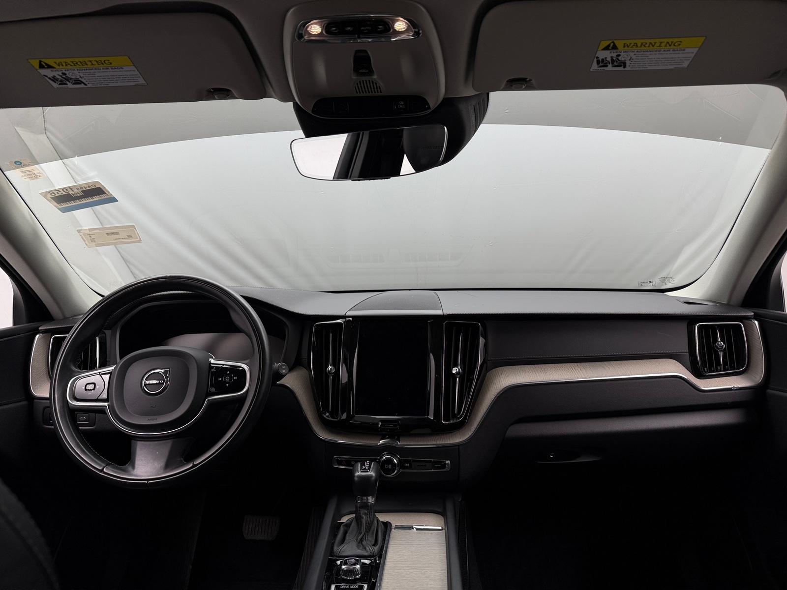 Thumbnail: 2018 Volvo XC60 - 2