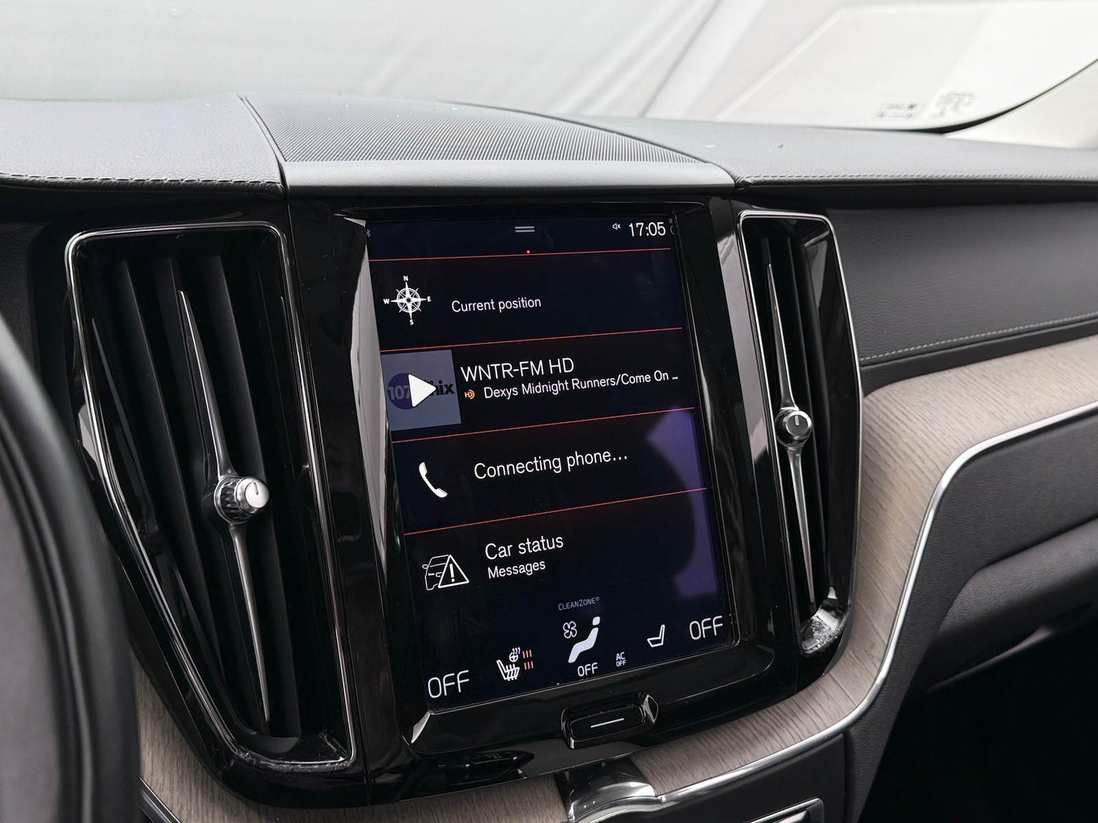 Thumbnail: 2018 Volvo XC60 - 3