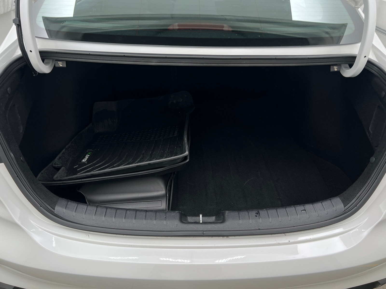 Thumbnail: 2024 Kia Forte - 7