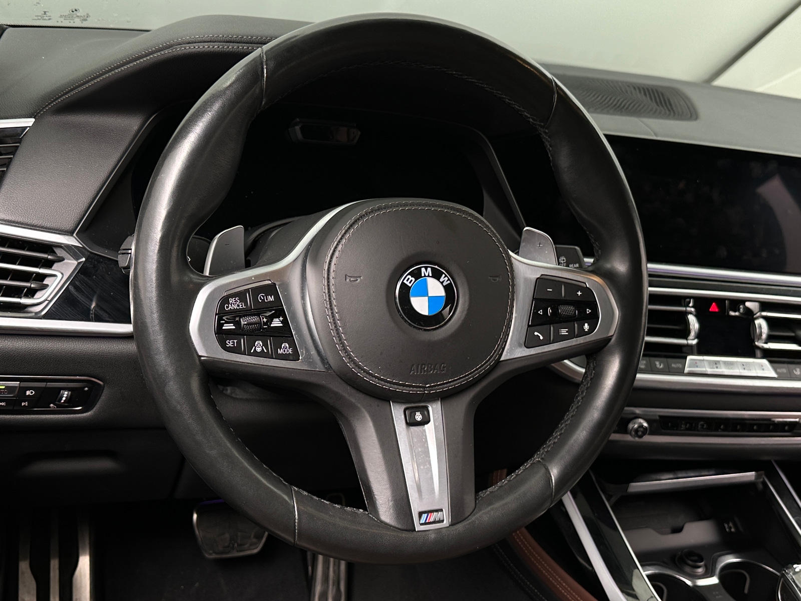 Thumbnail: 2019 BMW X7 - 4