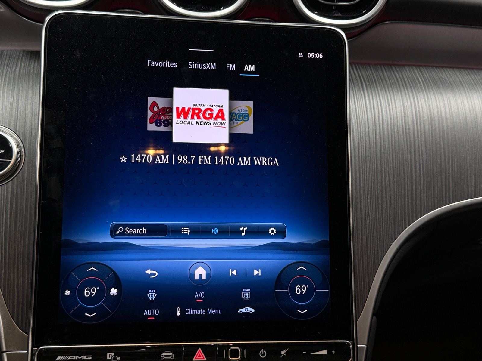 Thumbnail: 2025 Mercedes-Benz GLC - 3