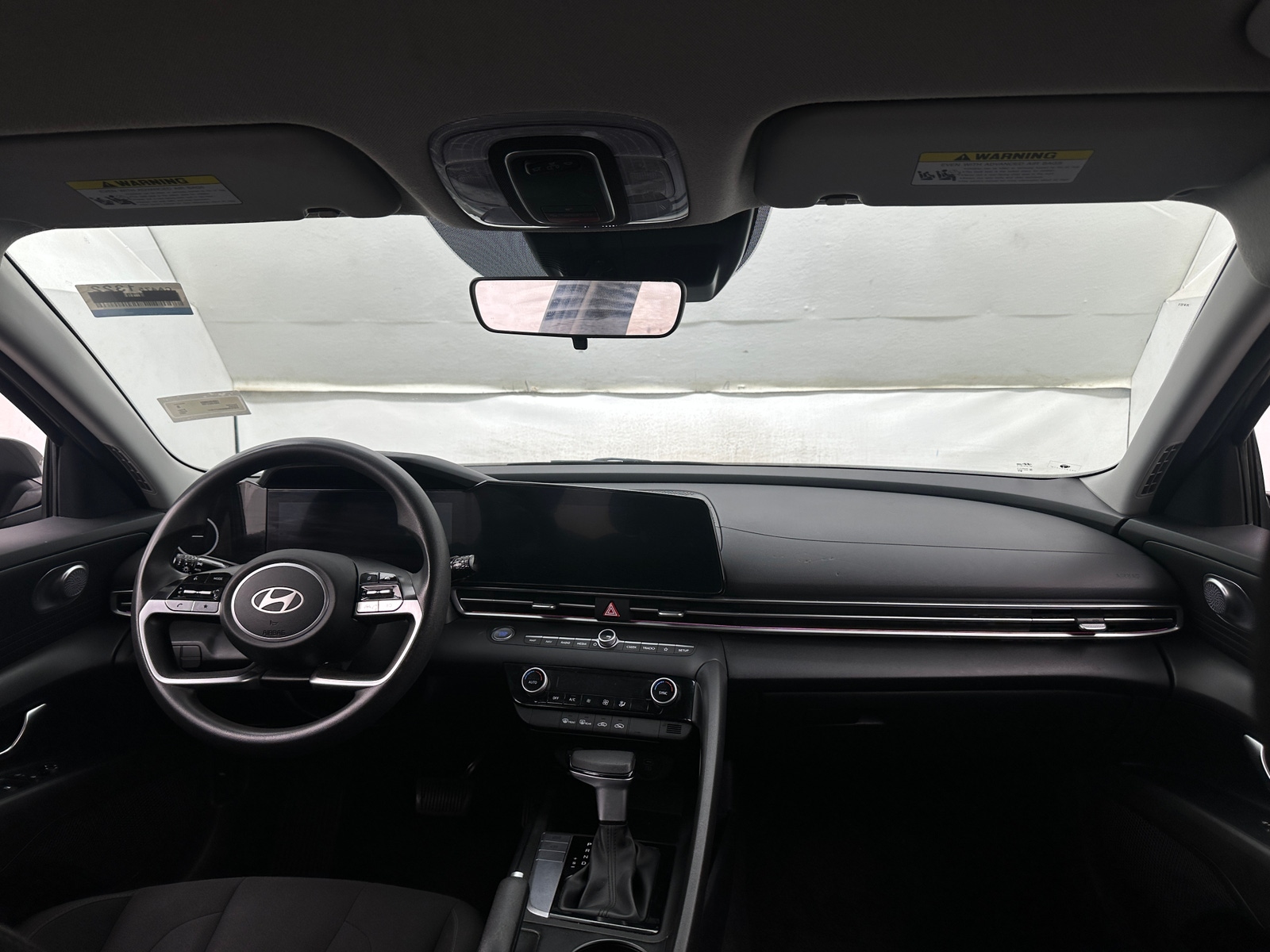 Thumbnail: 2024 Hyundai Elantra - 3