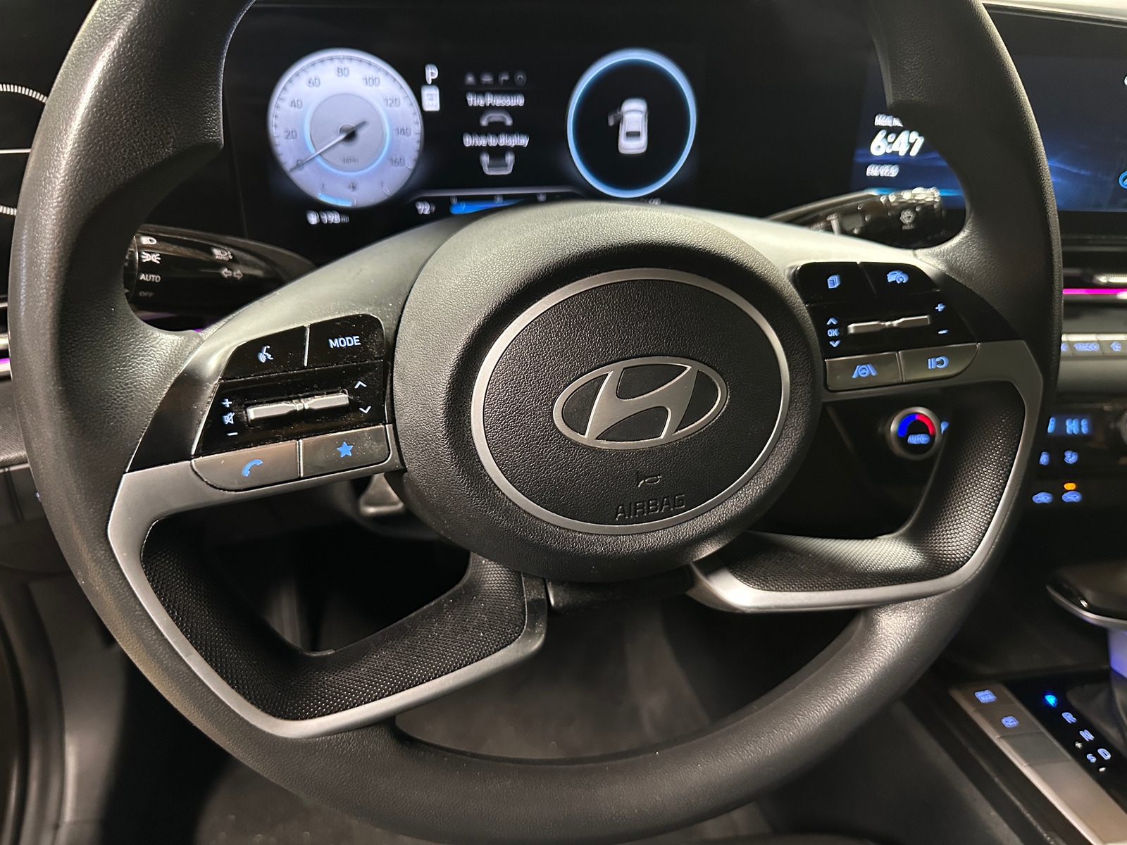 Thumbnail: 2024 Hyundai Elantra - 5