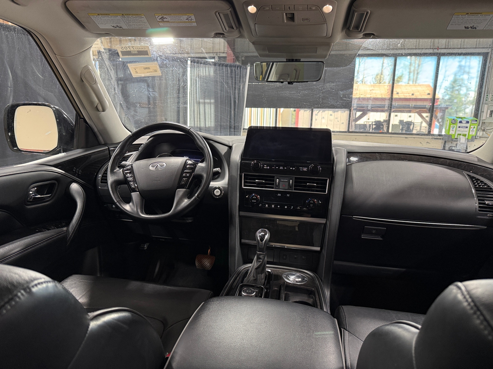 Thumbnail: 2024 INFINITI QX80 - 2